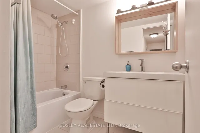 Additional property image - 1250 Mississauga Valley Blvd Unit 4