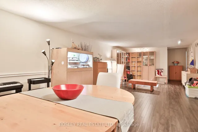 Additional property image - 1250 Mississauga Valley Blvd Unit 4