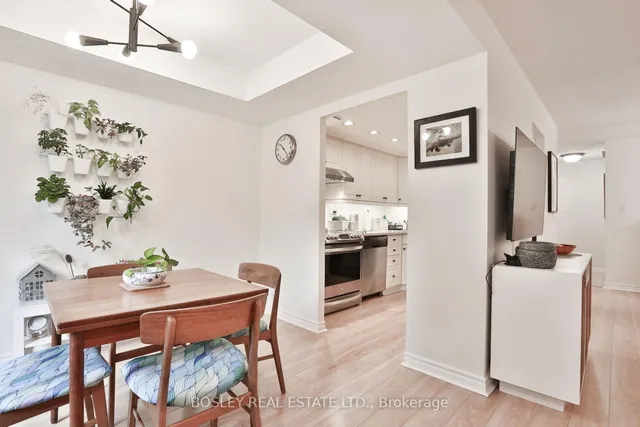 Additional property image - 1250 Mississauga Valley Blvd Unit 4