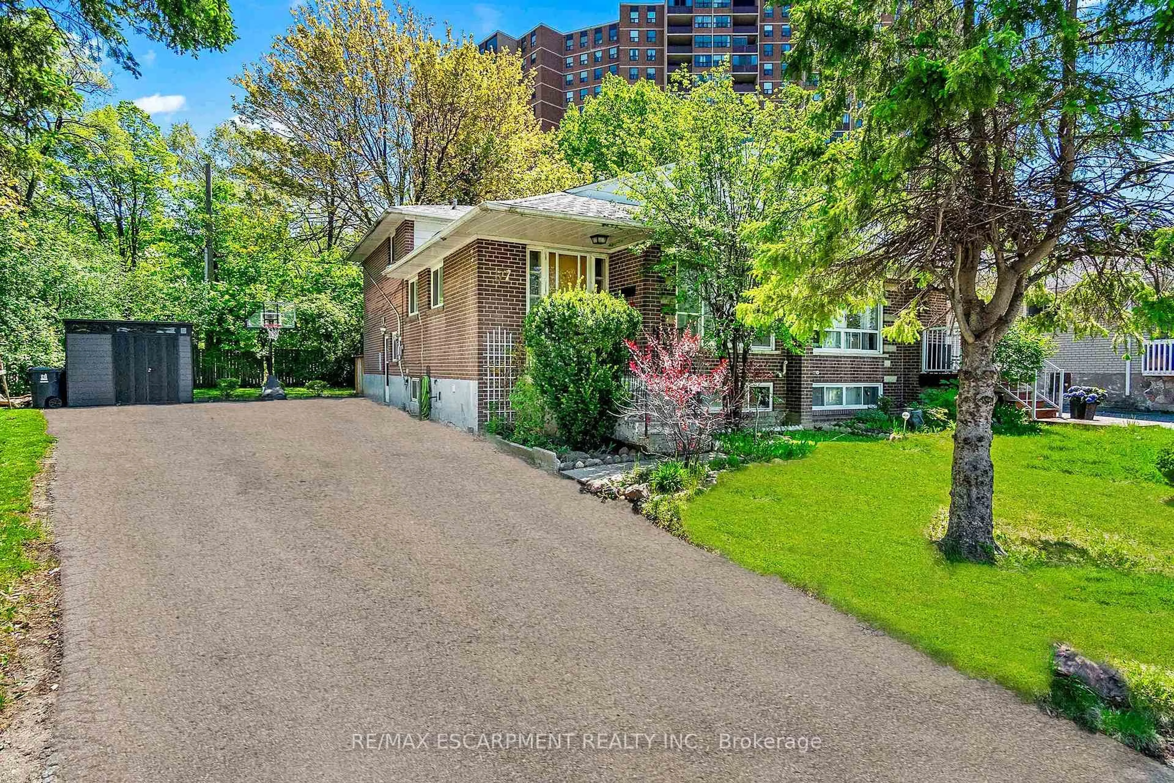 A pic from outside/outdoor area/front of a property/back of a property/a pic from drone, street for 57 Birgitta Cres, Toronto Ontario M9C 3W1