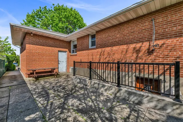 Additional property image - 16 Rowse Cres