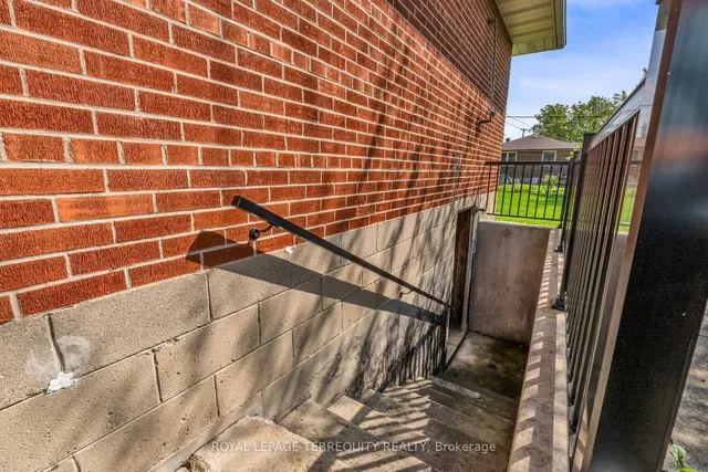Additional property image - 16 Rowse Cres