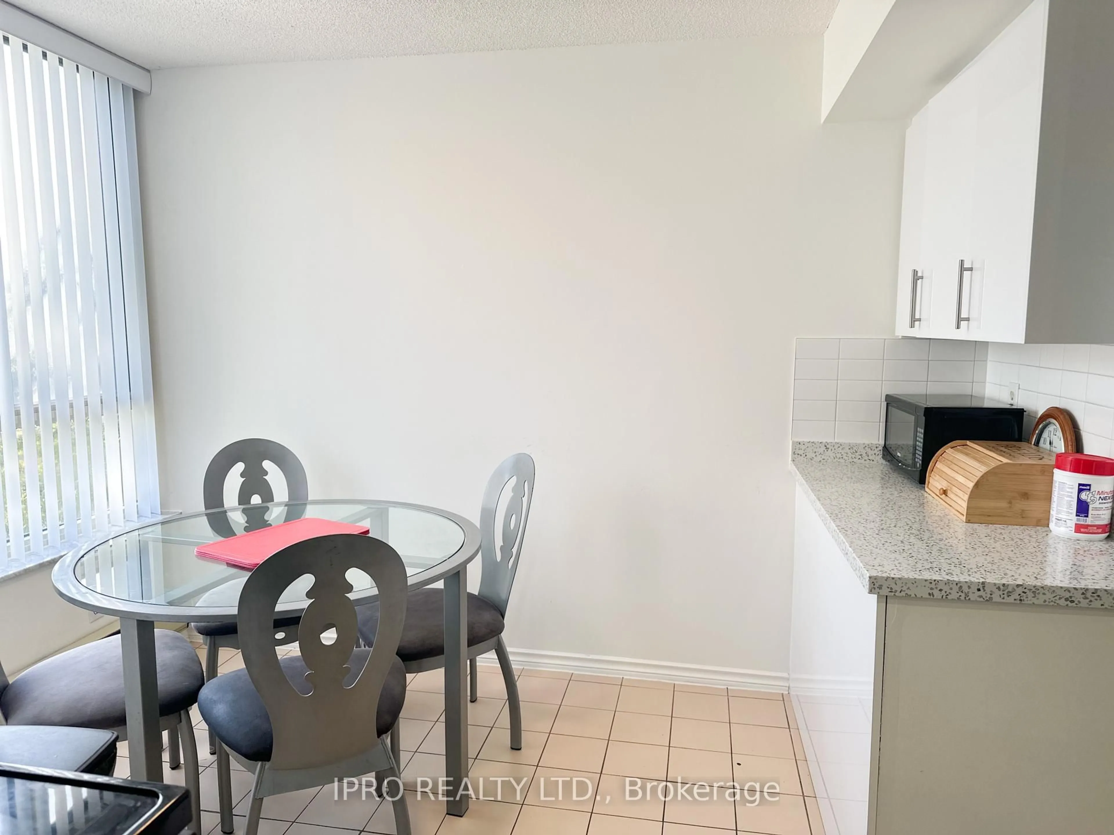 Standard kitchen, unknown for 20 Cherrytree Dr #203, Brampton Ontario L6Y 3V1