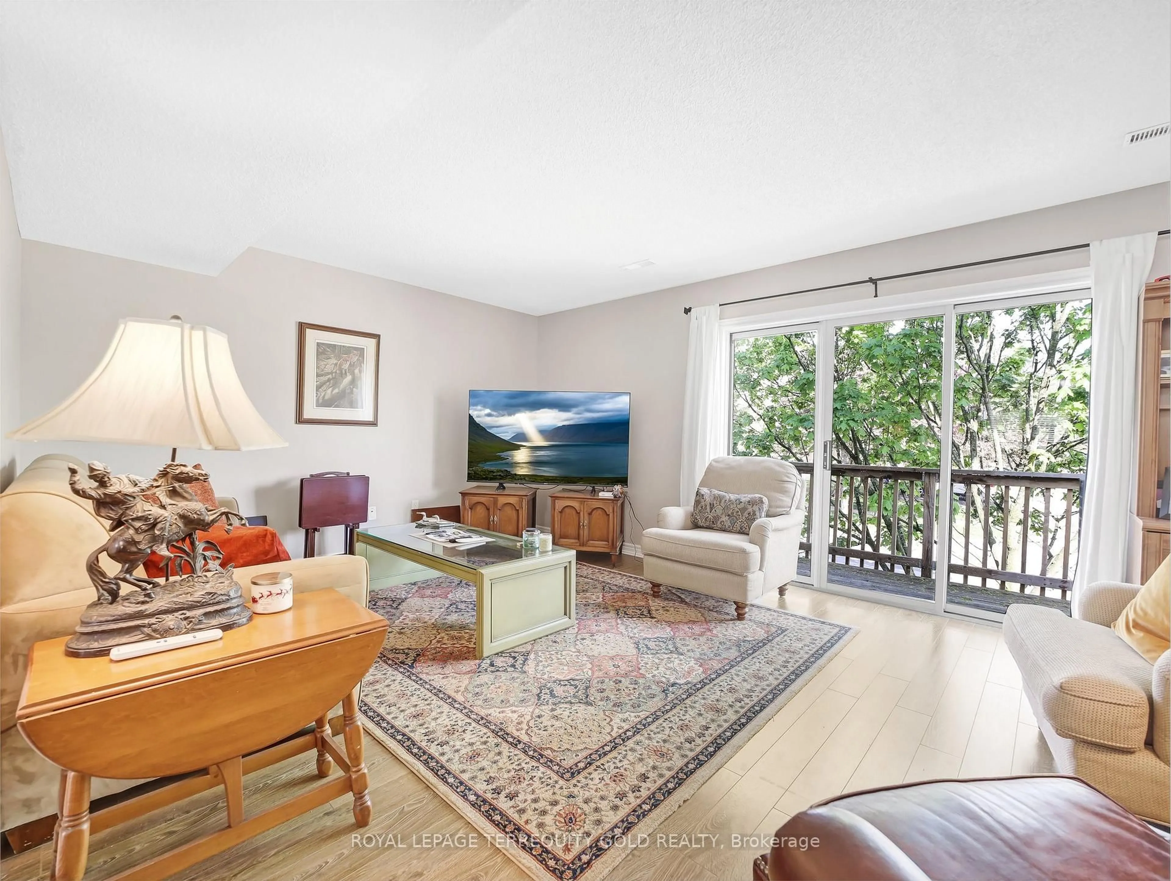 Living room with furniture, unknown for 4045 Upper Middle Rd #51, Burlington Ontario L7M 4S9