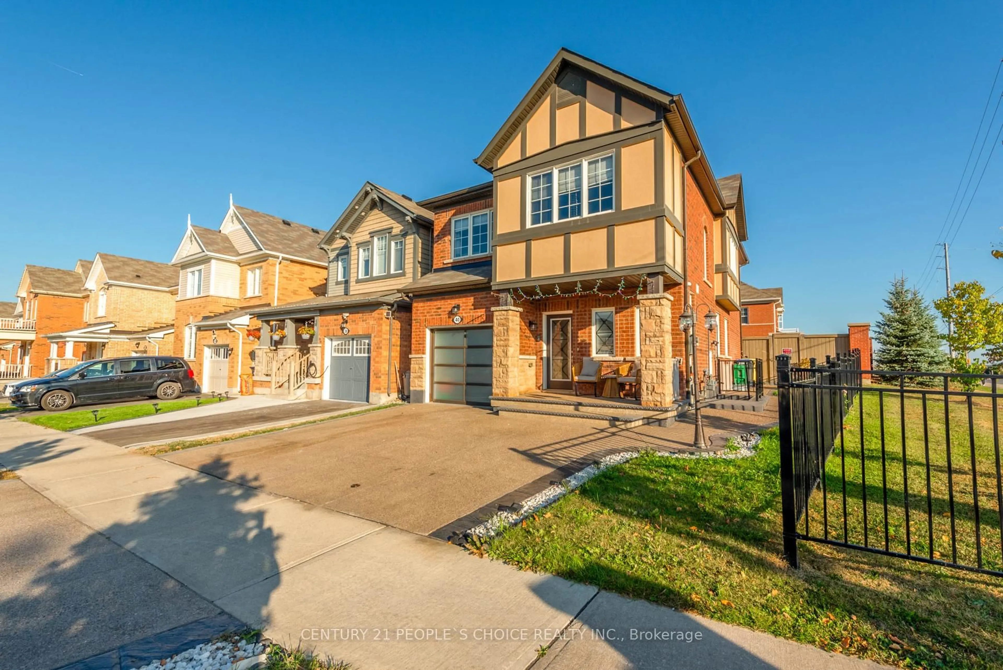 Home with brick exterior material, street for 40 Stedford Cres, Brampton Ontario L7A 0G4