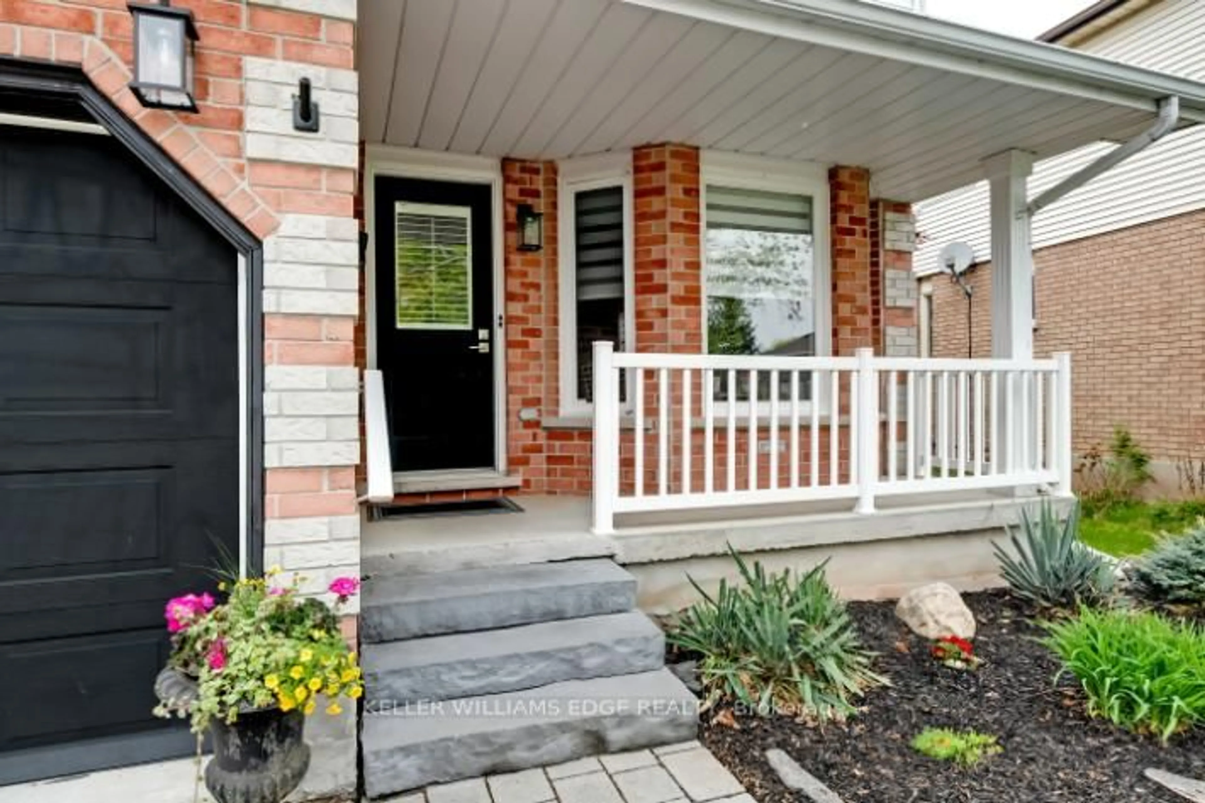 Home with brick exterior material, street for 2202 Heidi Ave, Burlington Ontario L7M 3W5