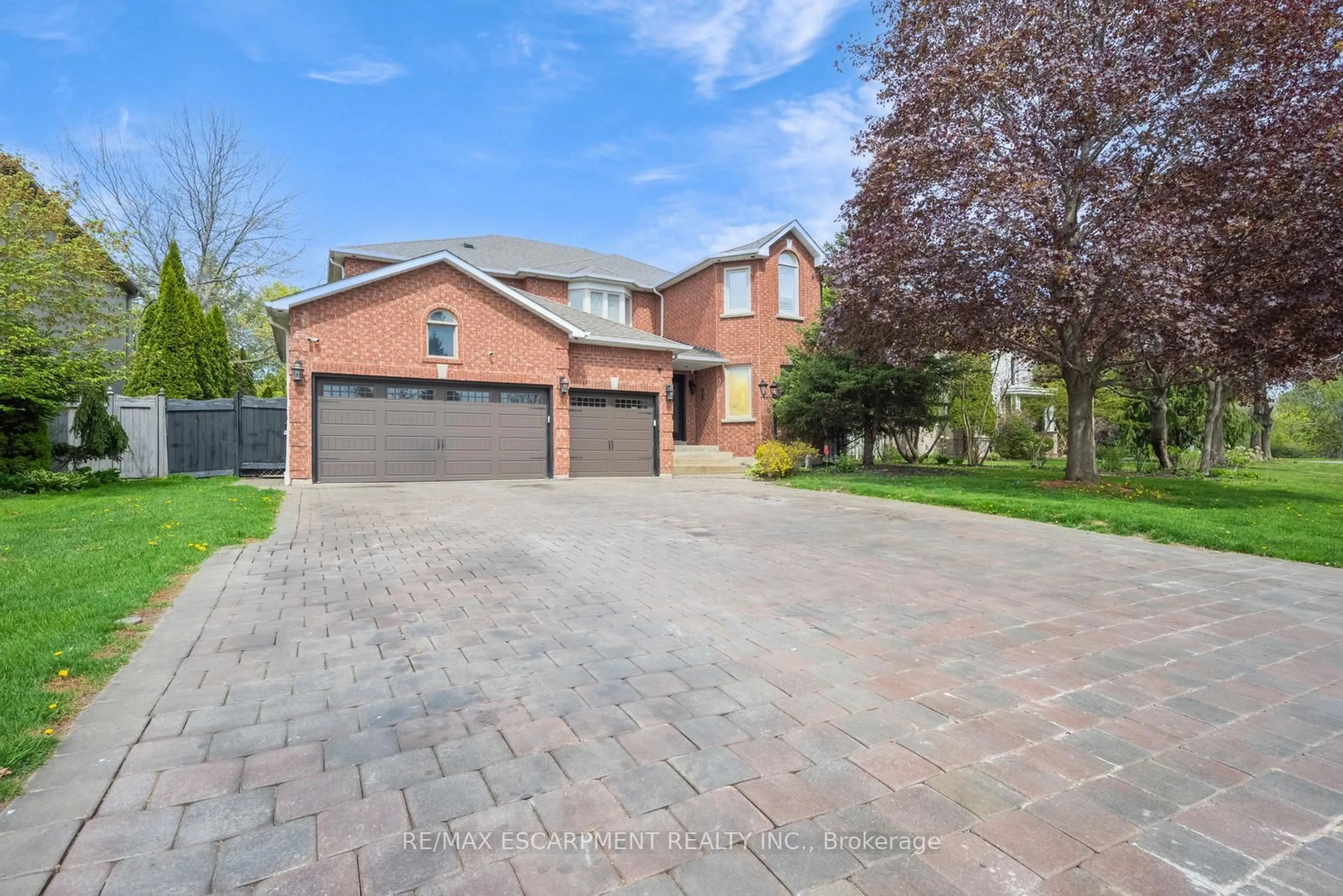 Home with brick exterior material, street for 2031 Eckland Crt, Mississauga Ontario L5L 5W5