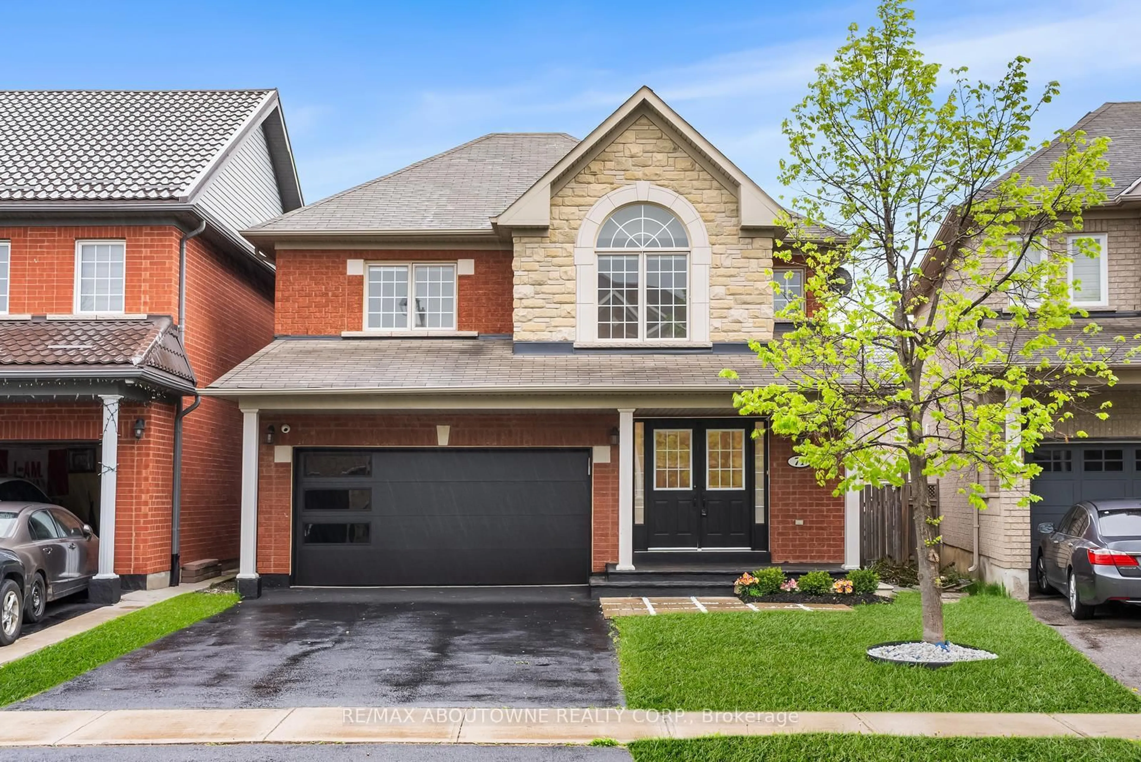Home with brick exterior material, street for 71 Cobblehill Cres, Brampton Ontario L6P 2M3