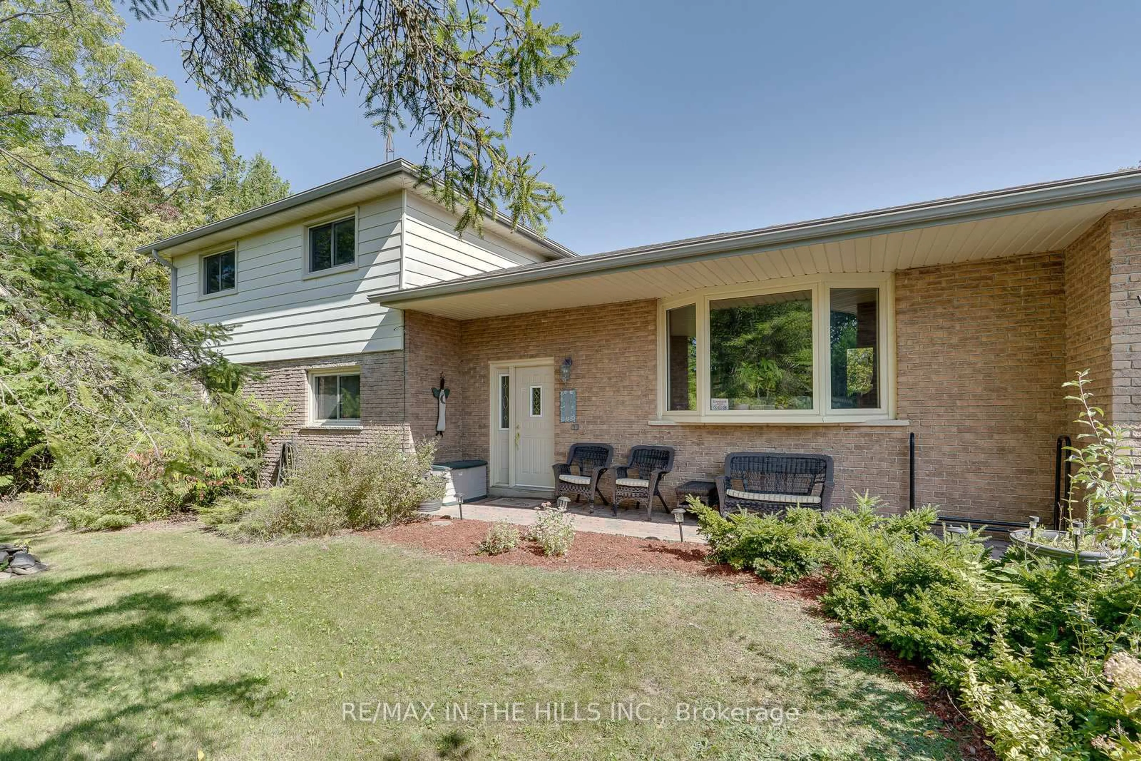 Home with brick exterior material, street for 16281 Centreville Creek Rd, Caledon Ontario L7C 3C5