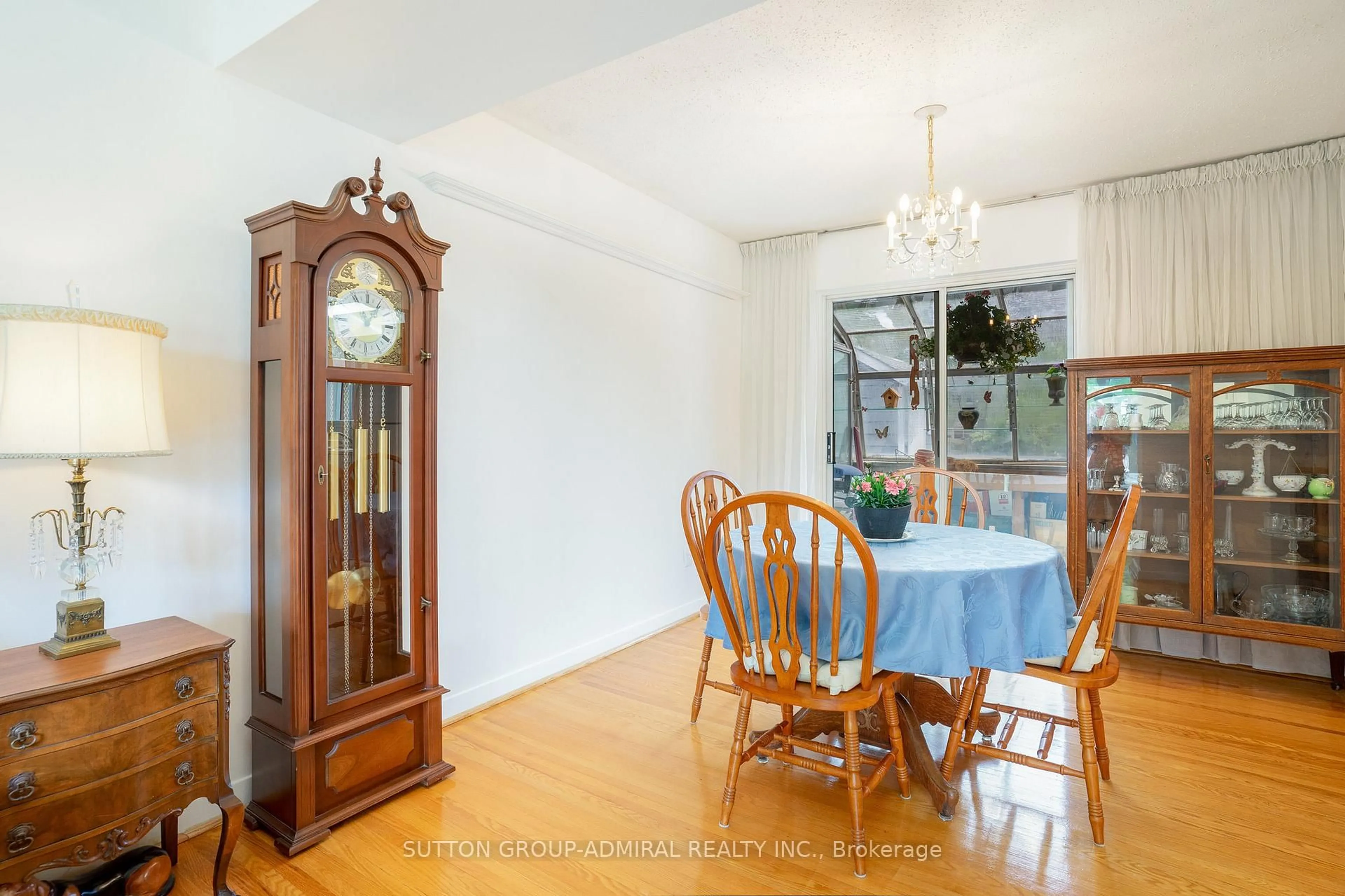 Dining room, unknown for 43 Vanderbrent Cres, Toronto Ontario M9R 3W9