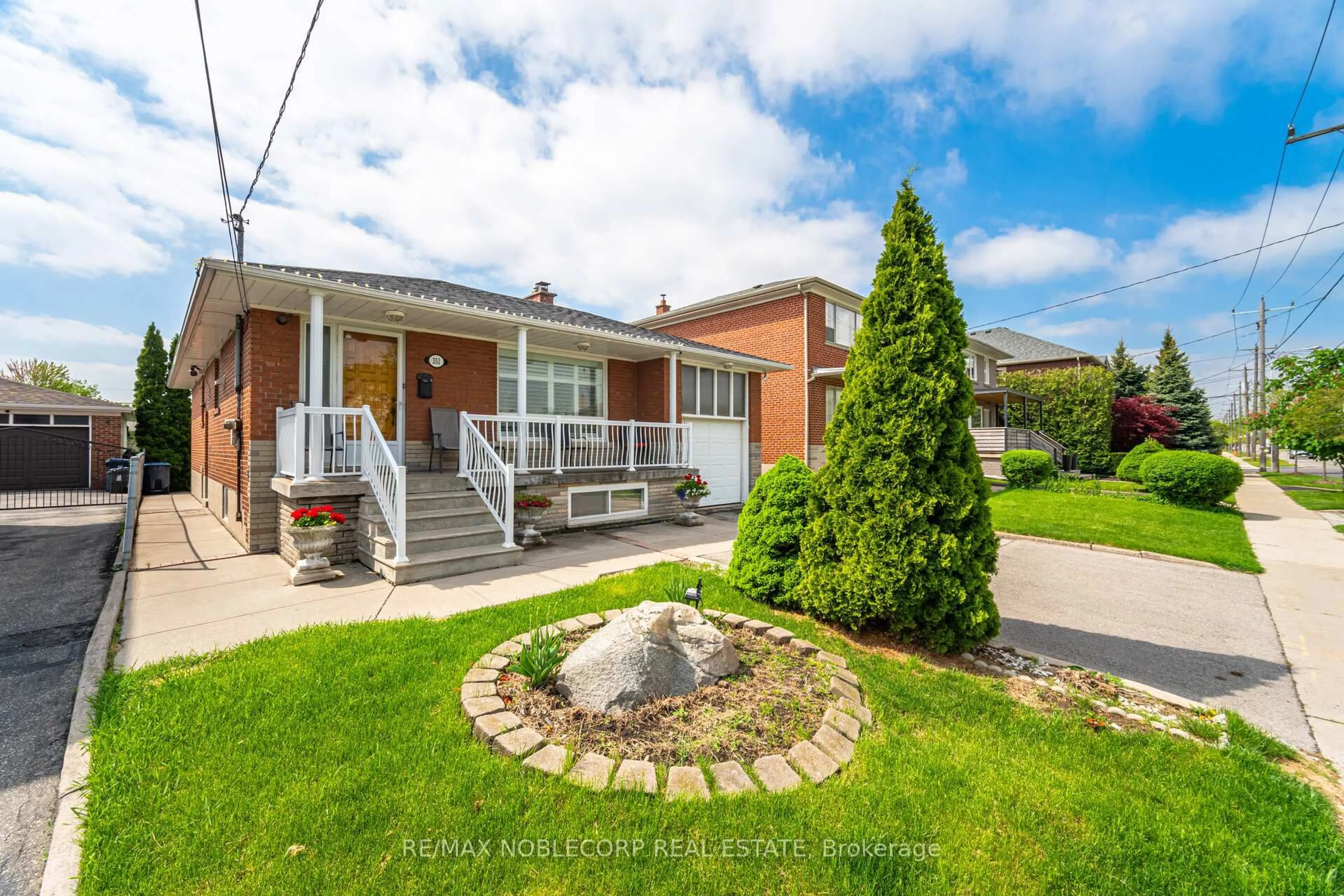 Unknown for 351 Hillmount Ave, Toronto Ontario M6B 1Y6