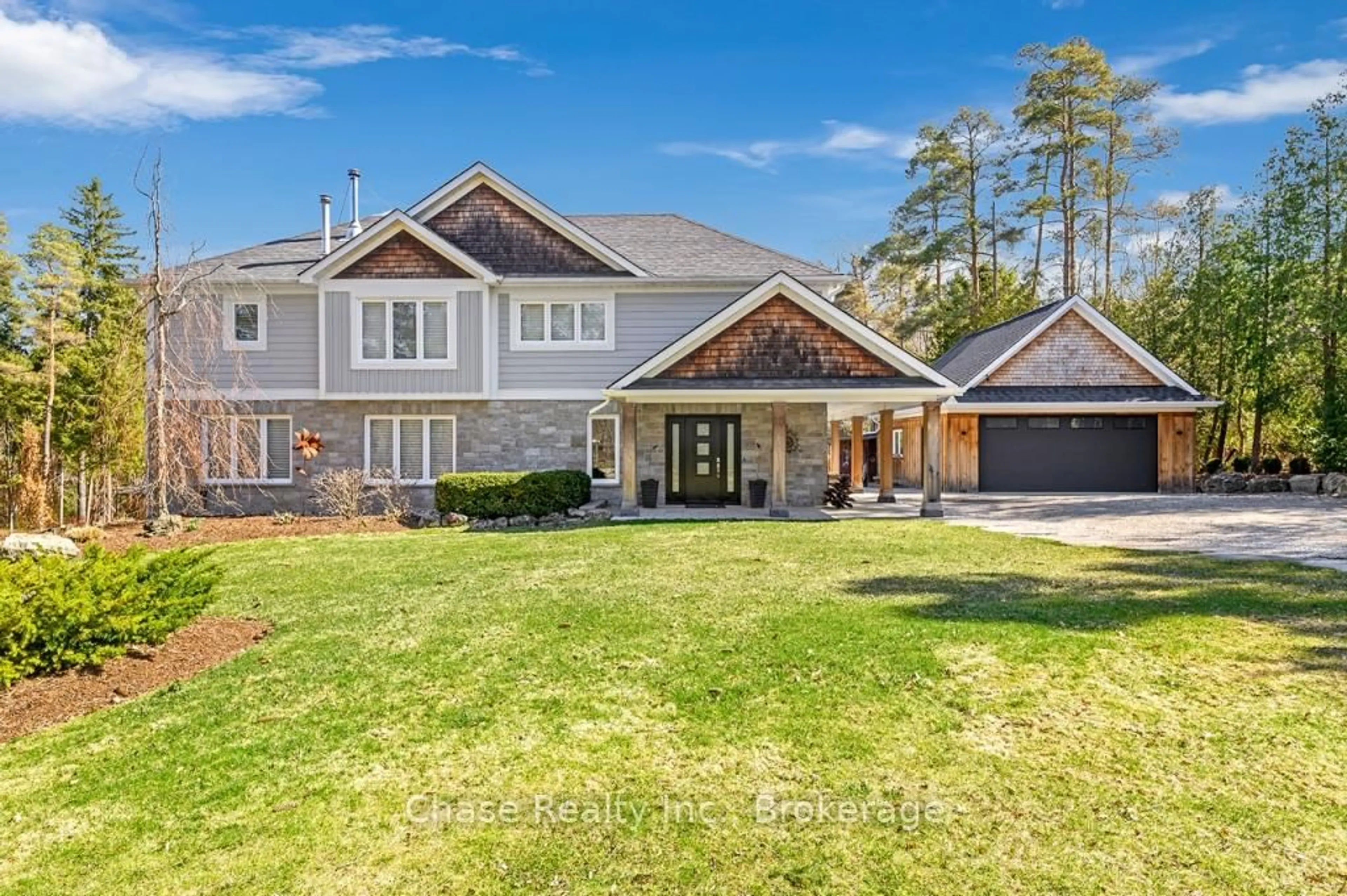 Home with brick exterior material, water/lake/river/ocean view for 8495 Appleby Line, Milton Ontario L0P 1B0