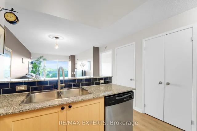 Additional property image - 1050 The Queensway N/A Unit 516
