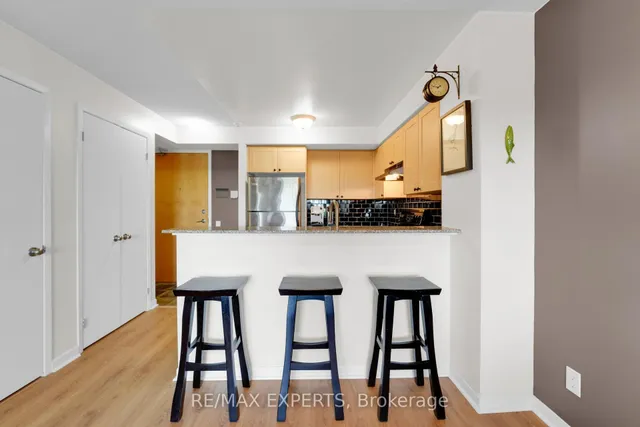 Additional property image - 1050 The Queensway N/A Unit 516