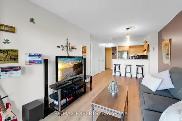 Additional property image - 1050 The Queensway N/A Unit 516
