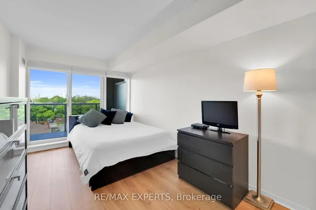 Additional property image - 1050 The Queensway N/A Unit 516