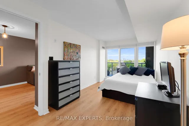 Additional property image - 1050 The Queensway N/A Unit 516