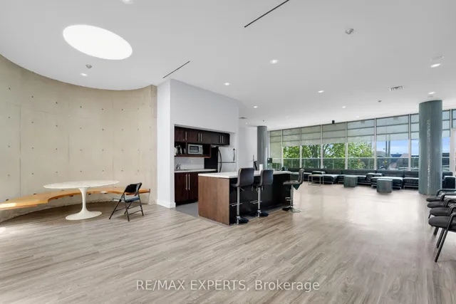 Additional property image - 1050 The Queensway N/A Unit 516