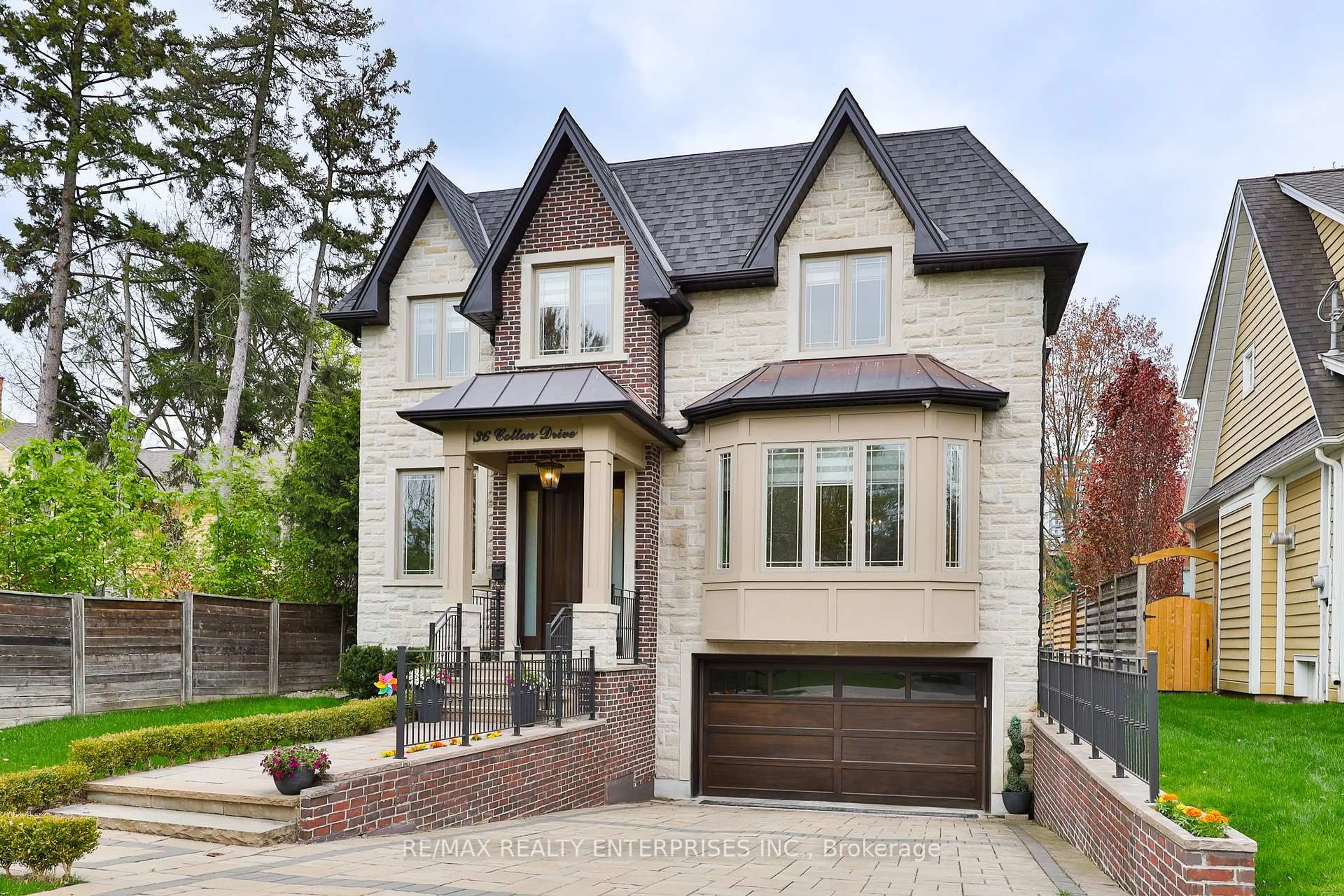 Home with brick exterior material, street for 36 Cotton Dr, Mississauga Ontario L5G 1Z9