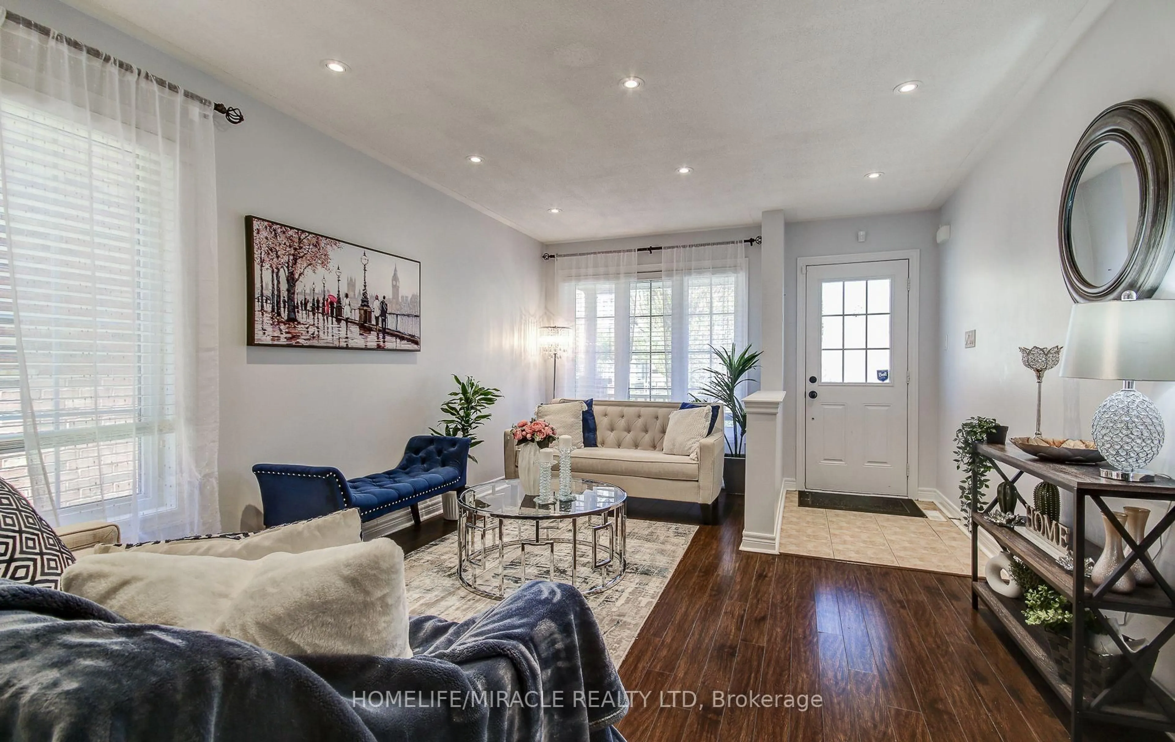 Living room with furniture, unknown for 248 Giddings Cres, Milton Ontario L9T 7A7