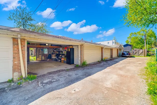 Additional property image - 131 Lansdowne Ave