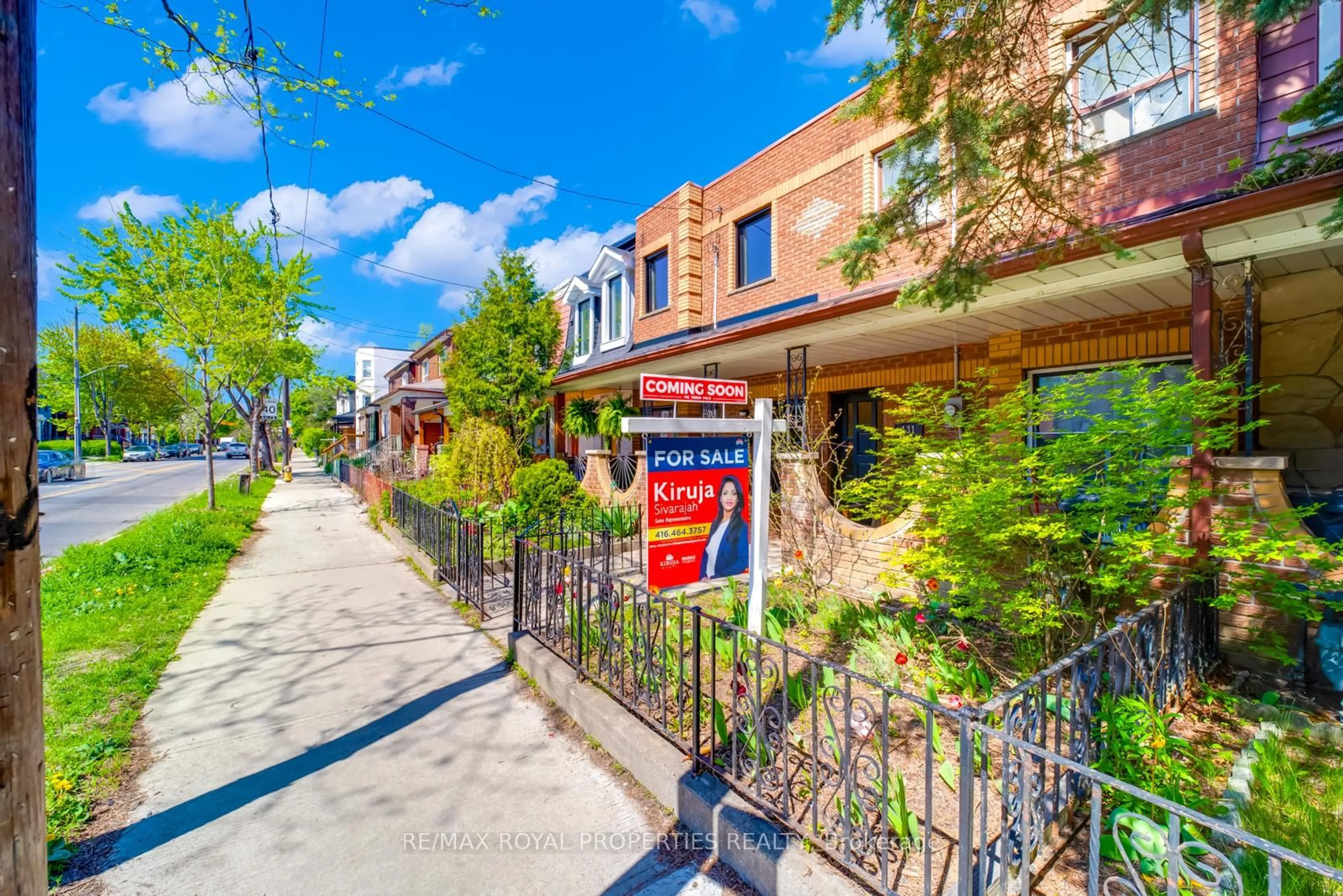Unknown for 131 Lansdowne Ave, Toronto Ontario M6K 2W1