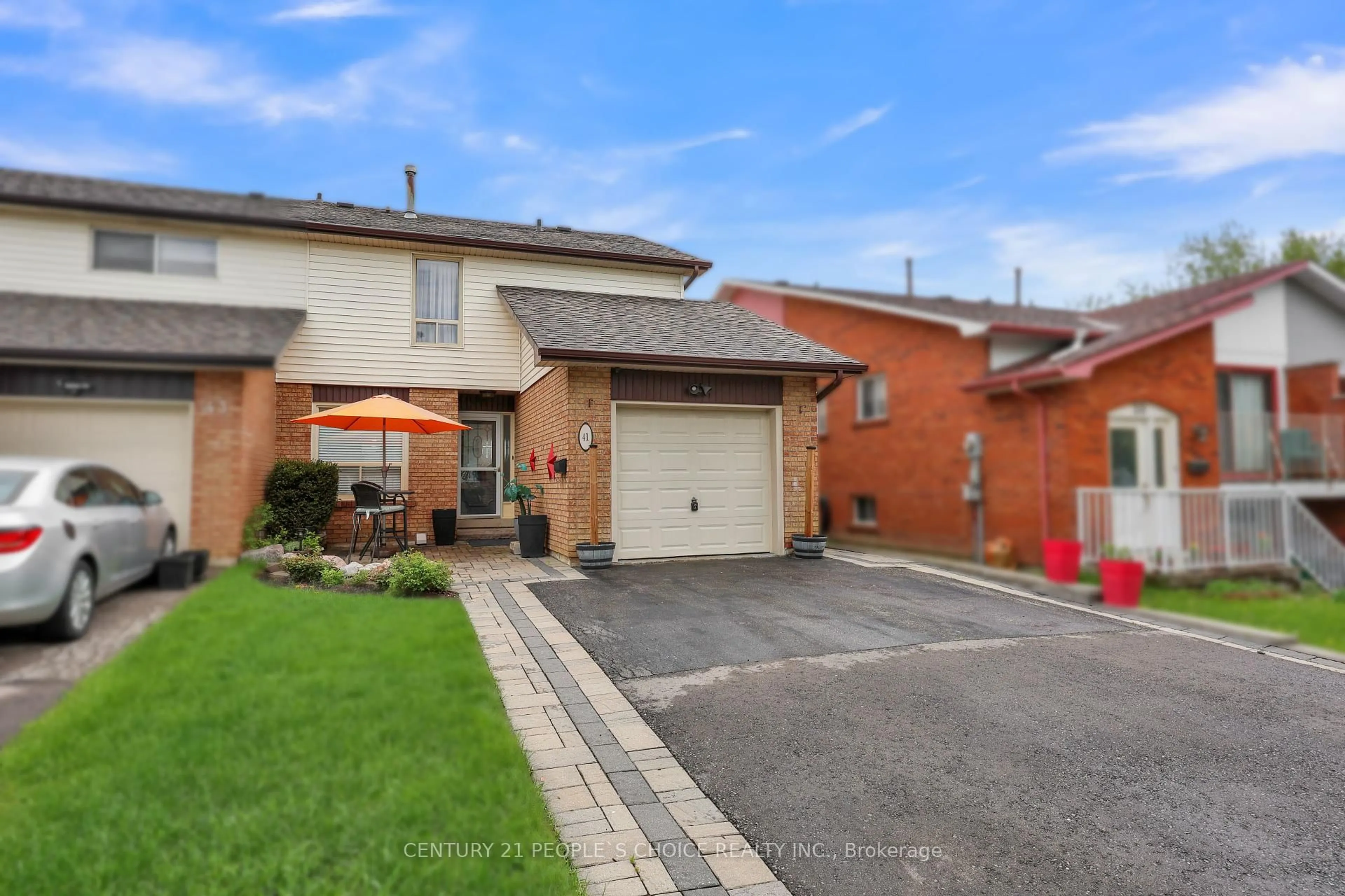 A pic from outside/outdoor area/front of a property/back of a property/a pic from drone, street for 41 Carter Dr, Brampton Ontario L6V 3N4