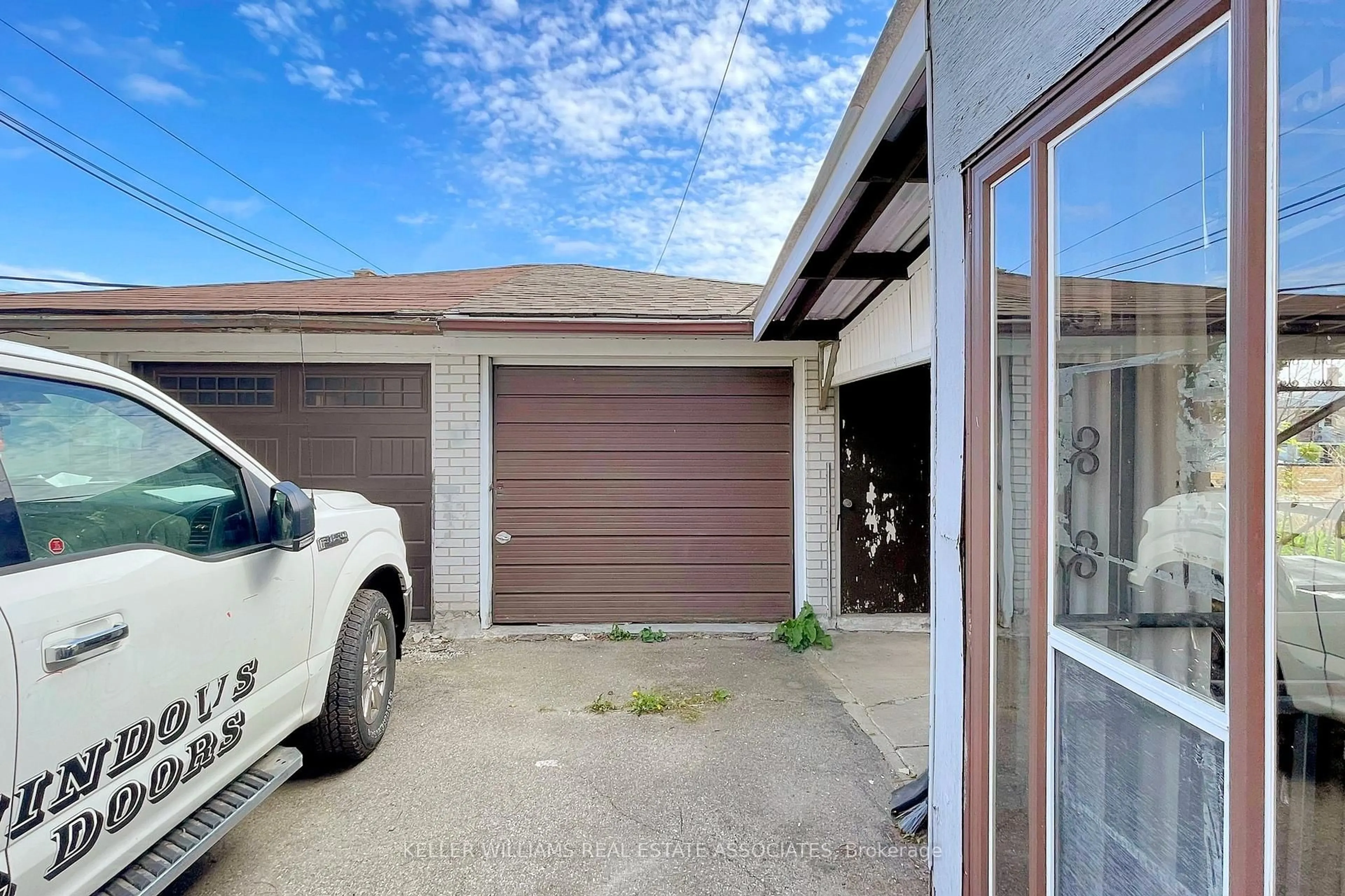 Unknown for 47 Dovehouse Ave, Toronto Ontario M3J 1A3