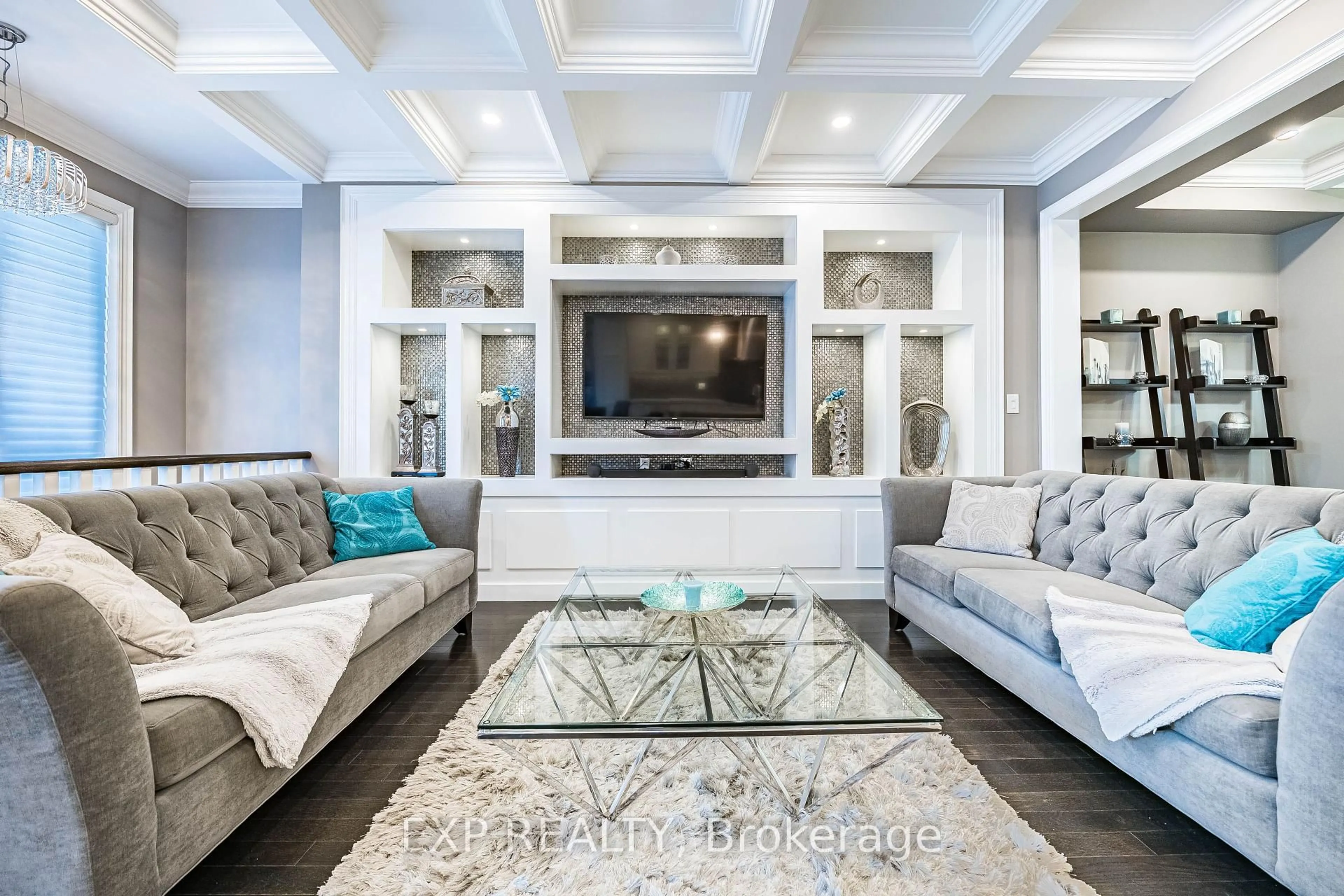 Living room with furniture, unknown for 2465 Village Common St, Oakville Ontario L6M 0S2