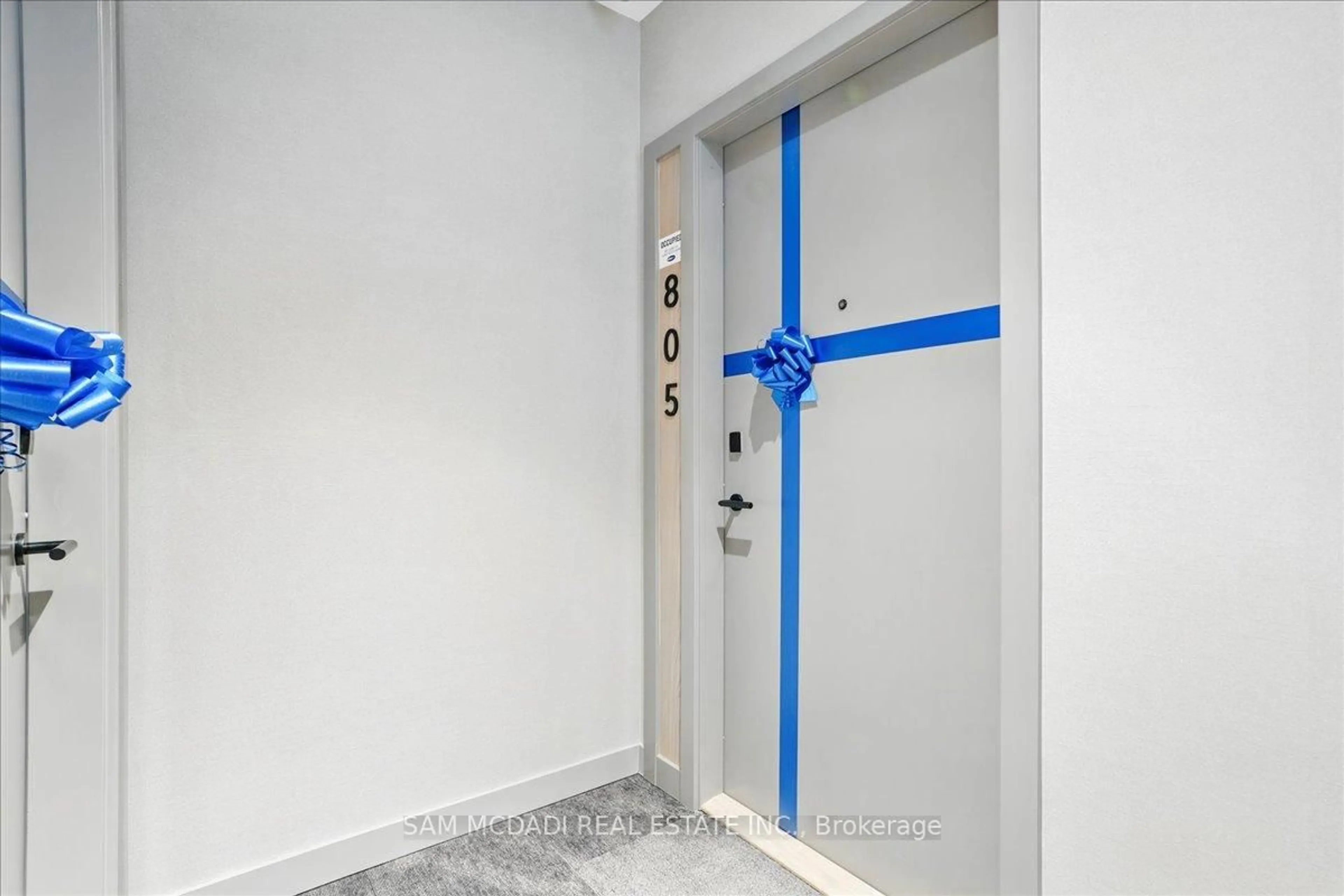 Indoor entryway for 760 Whitlock Ave #805, Milton Ontario L9E 2B3