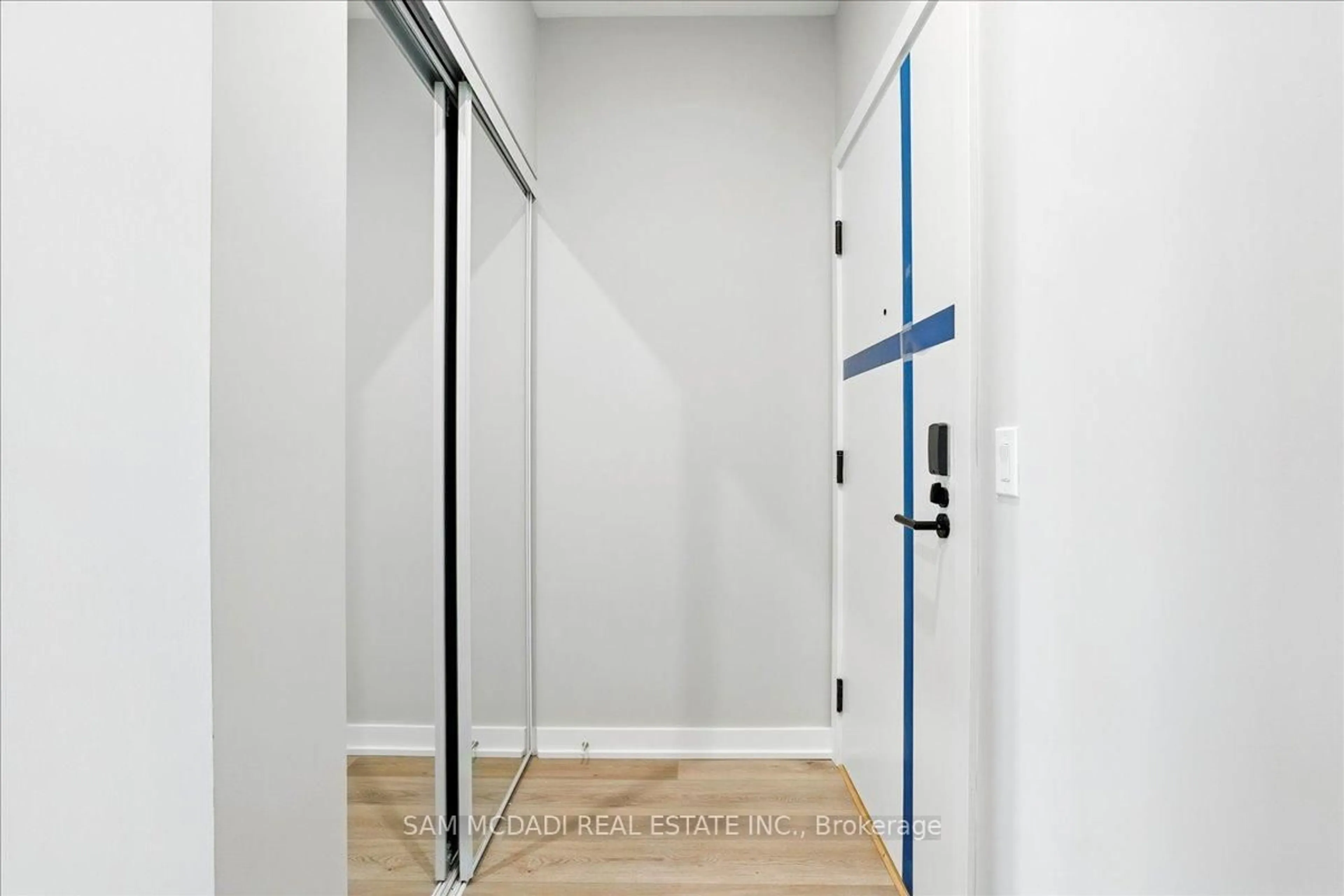 Indoor entryway for 760 Whitlock Ave #805, Milton Ontario L9E 2B3