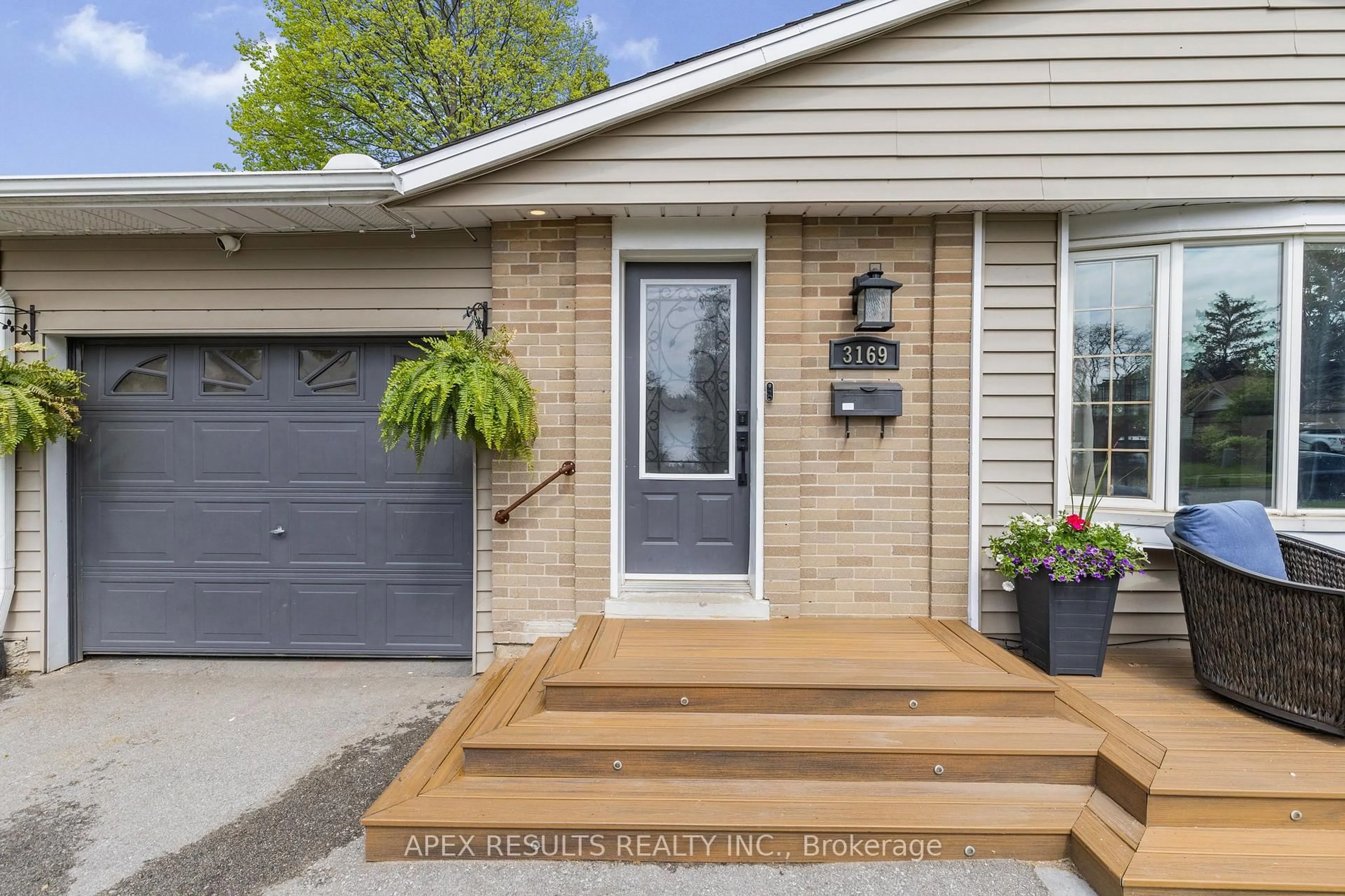 Unknown for 3169 HEATHFIELD St, Burlington Ontario L7M 1E1