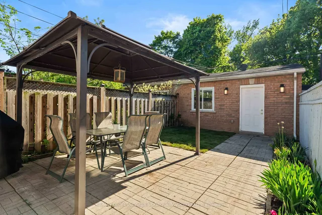 Additional property image - 242 Harvie Ave
