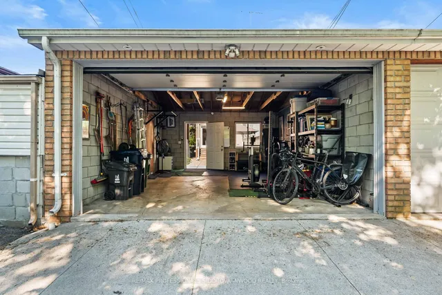 Additional property image - 242 Harvie Ave