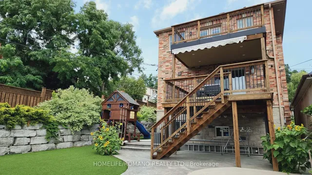 Additional property image - 566 Mcroberts Ave