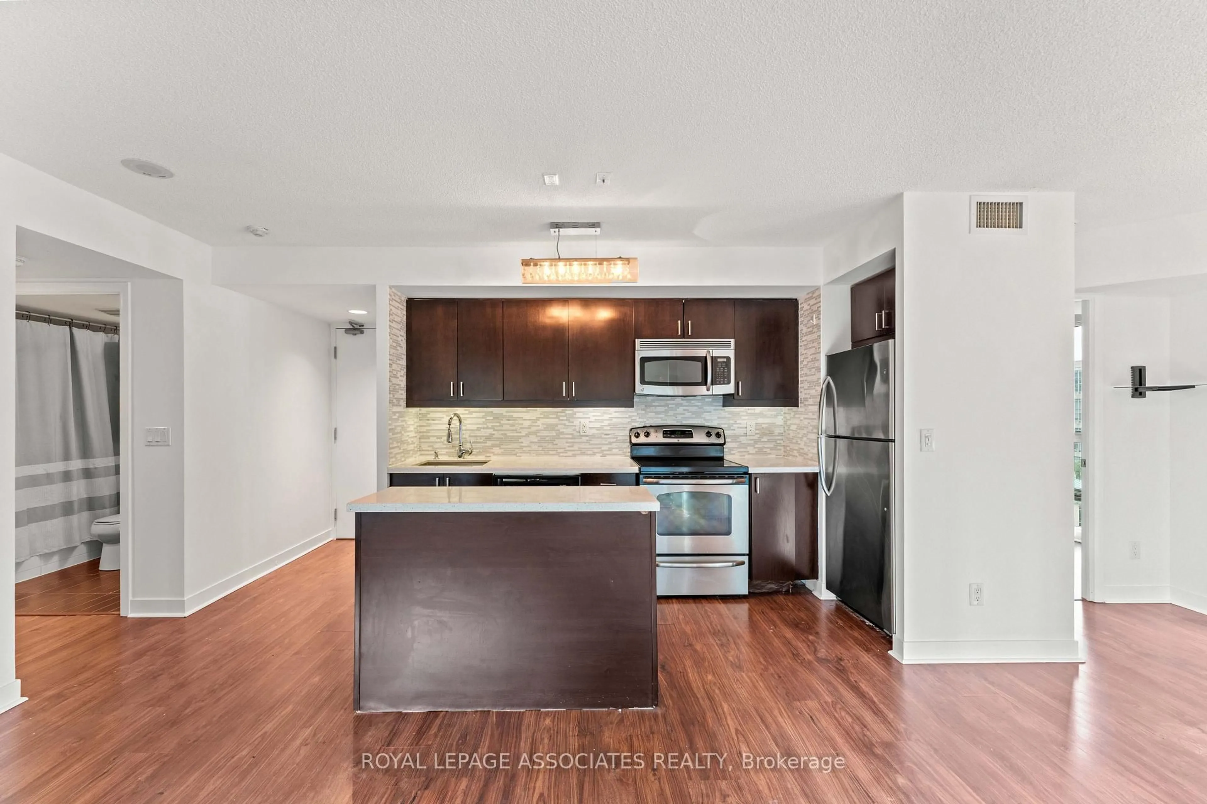 Standard kitchen, unknown for 155 Legion Rd #1313, Toronto Ontario M8Y 0A7