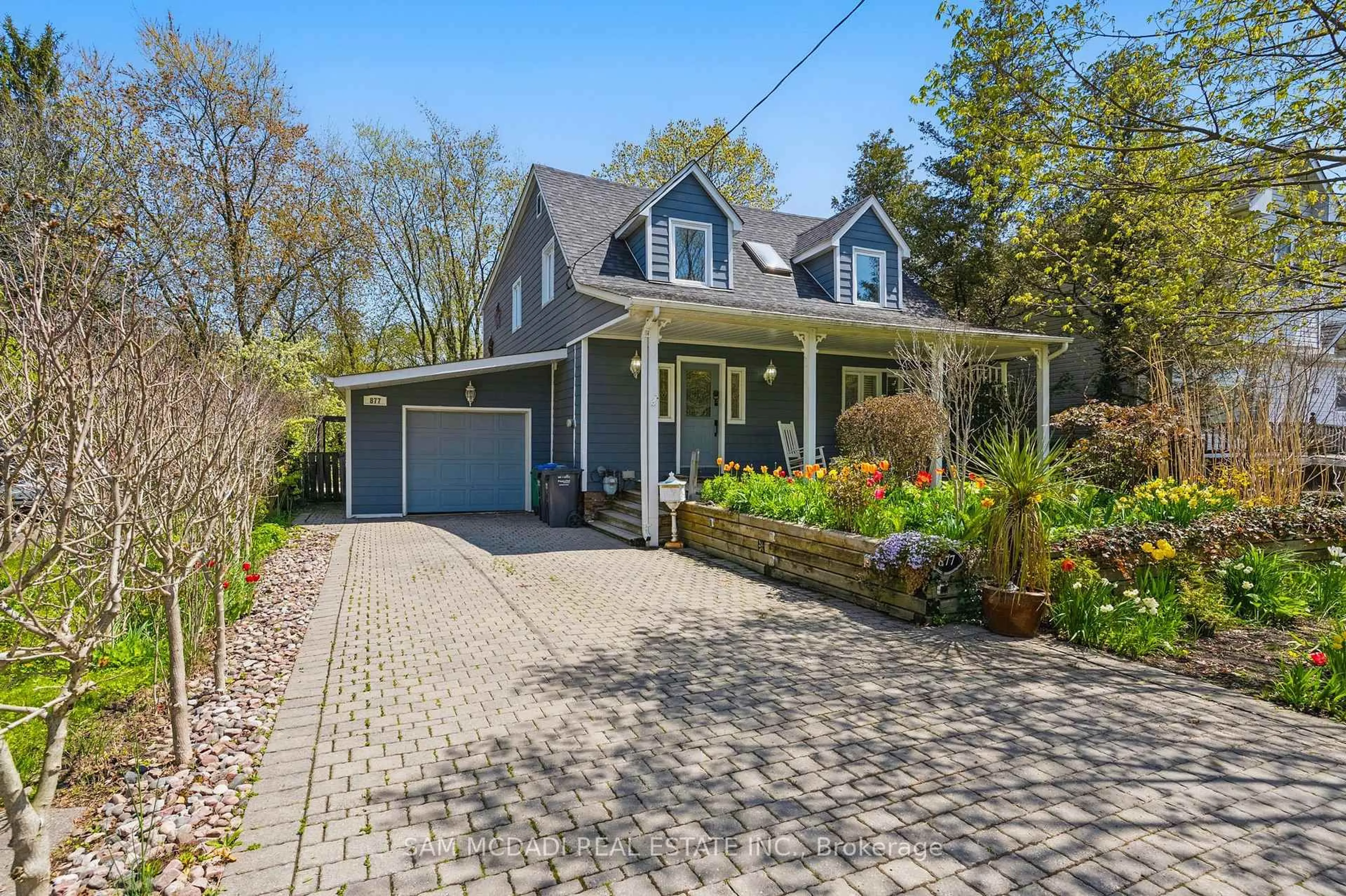 Unknown for 877 Beechwood Ave, Mississauga Ontario L5G 4E3