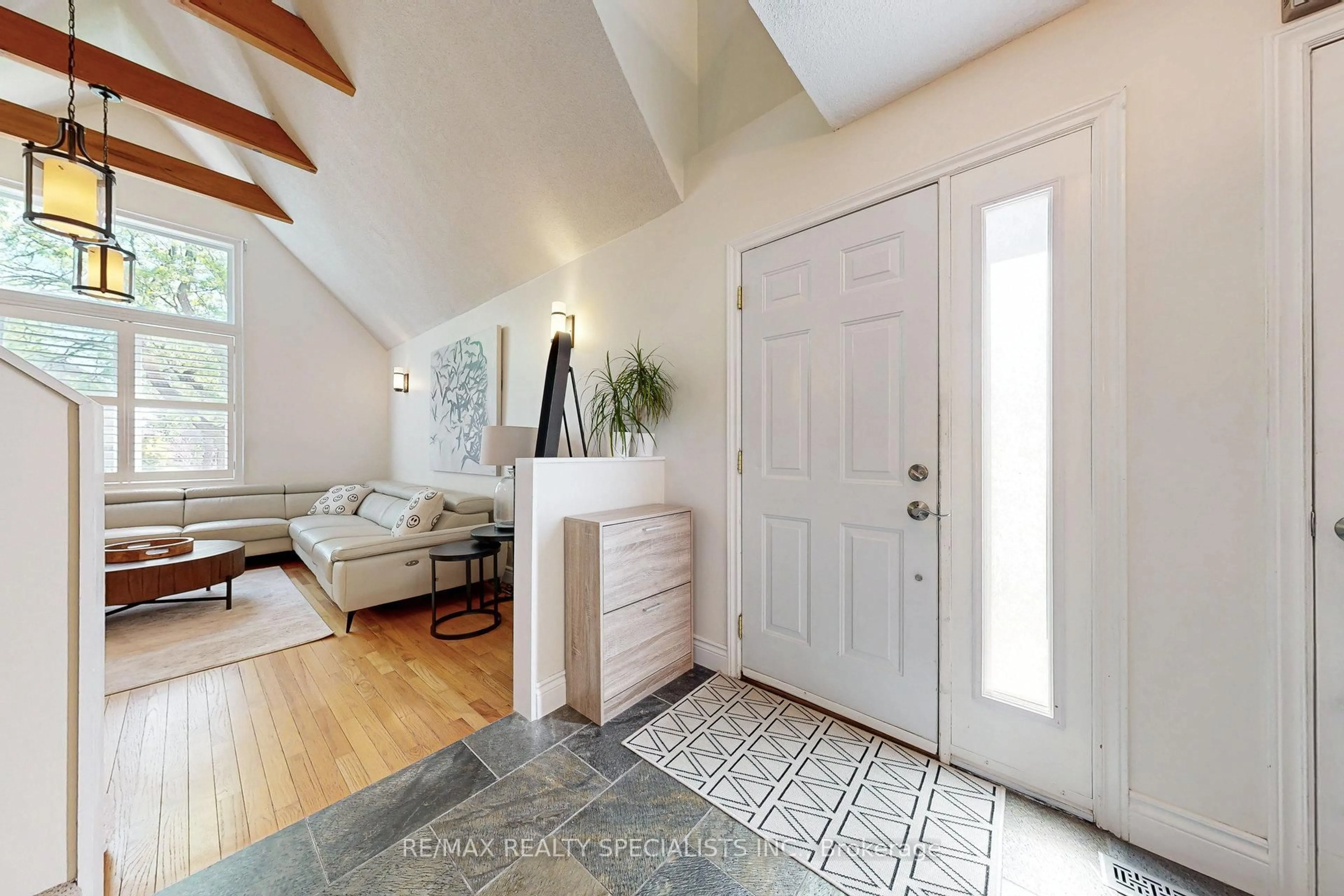 Indoor entryway for 27 Lafferty St, Toronto Ontario M9C 5B5