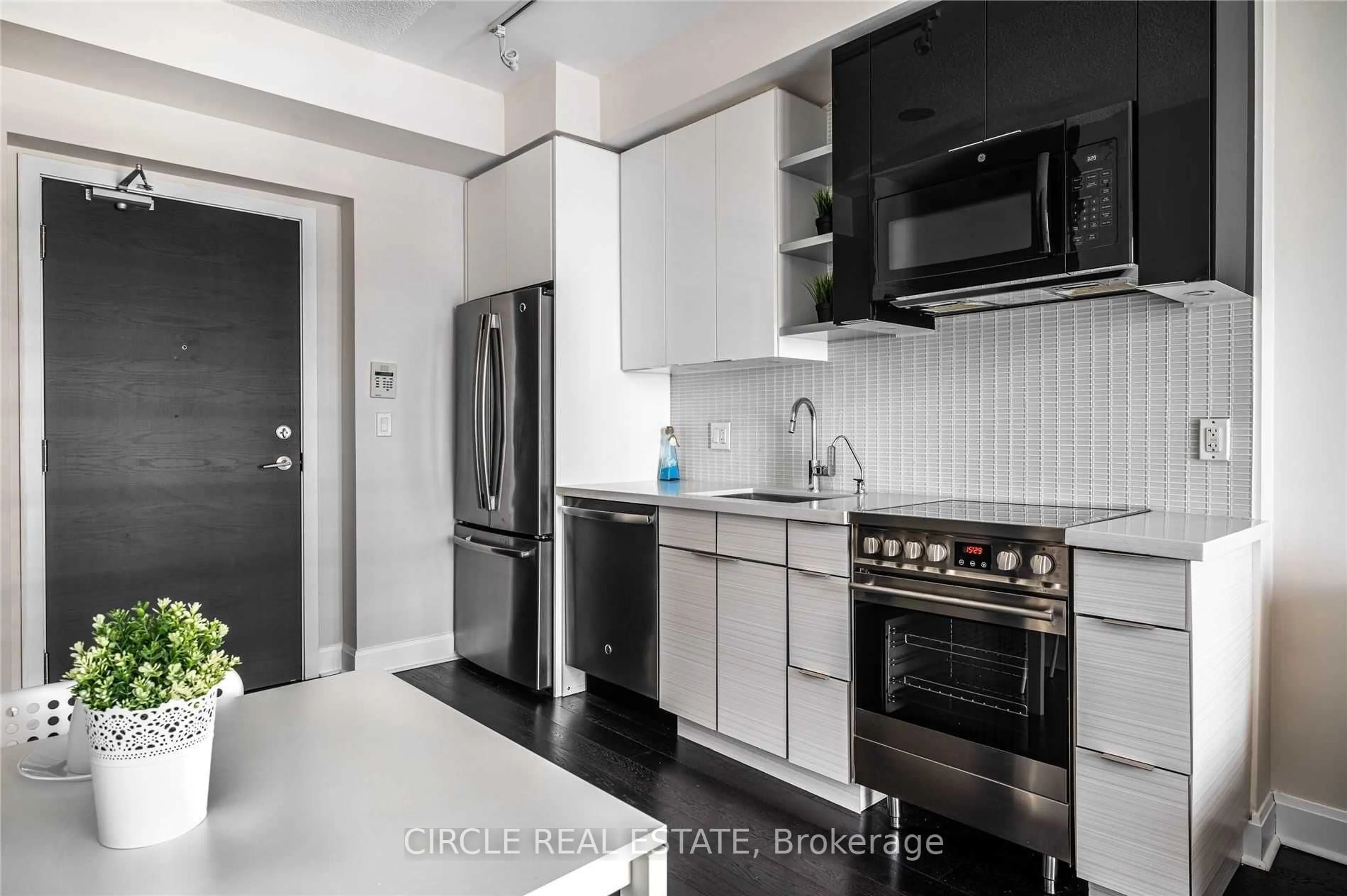 Standard kitchen, unknown for 33 Shore Breeze Dr #1806, Toronto Ontario M8V 1A1