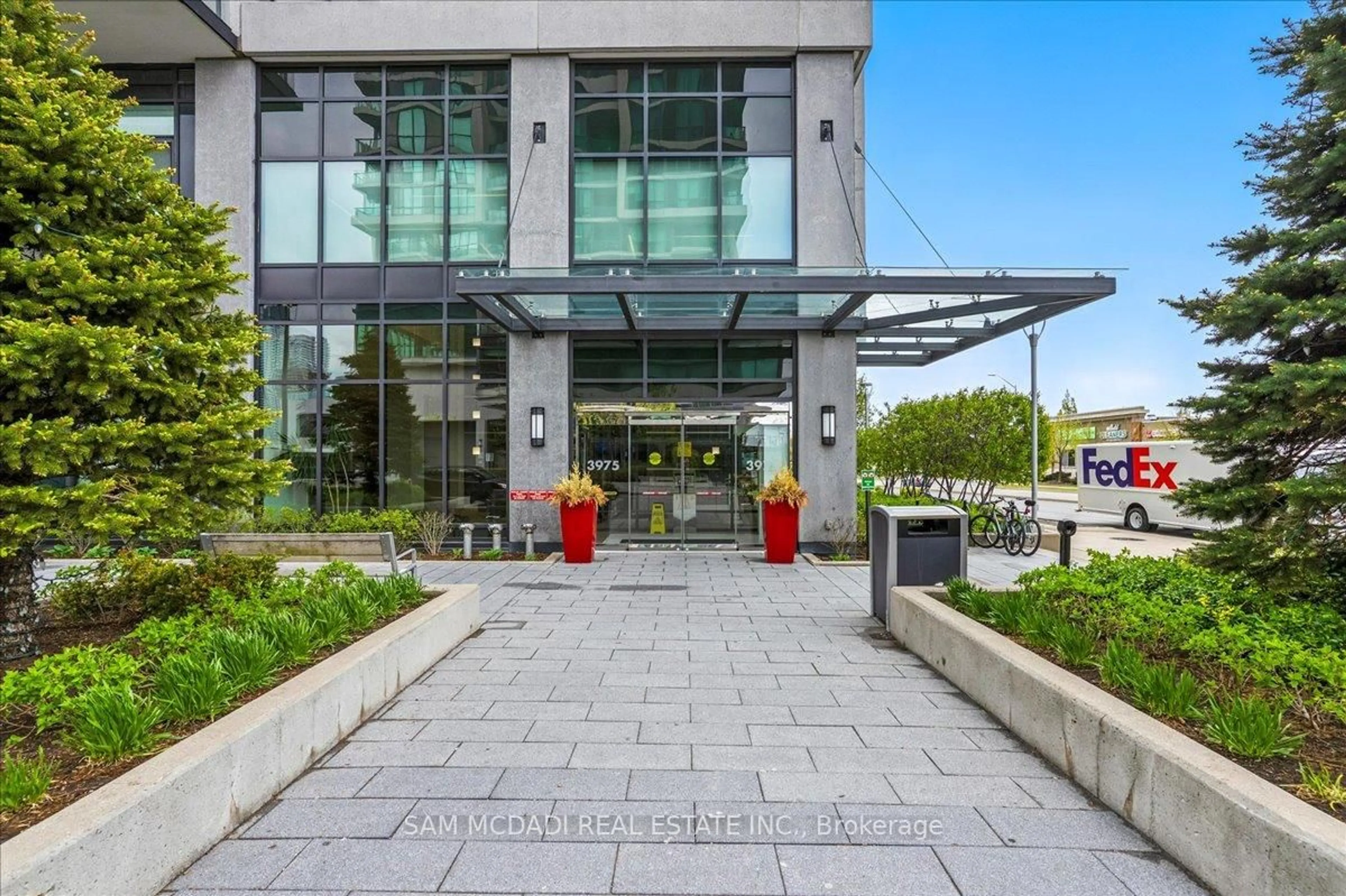 Unknown for 3975 Grand Park Dr #2002, Mississauga Ontario L5B 0K4