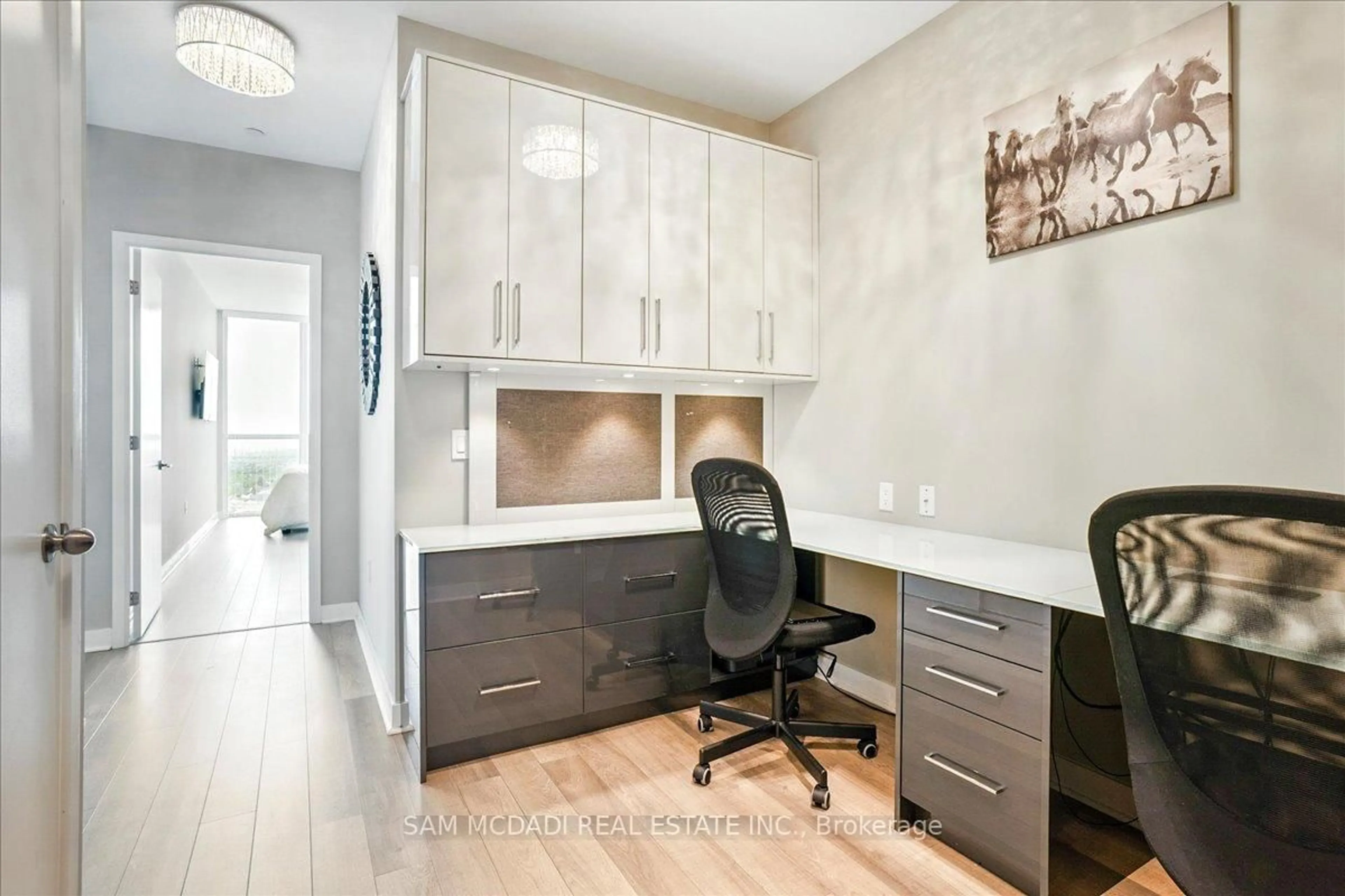 Unknown for 3975 Grand Park Dr #2002, Mississauga Ontario L5B 0K4