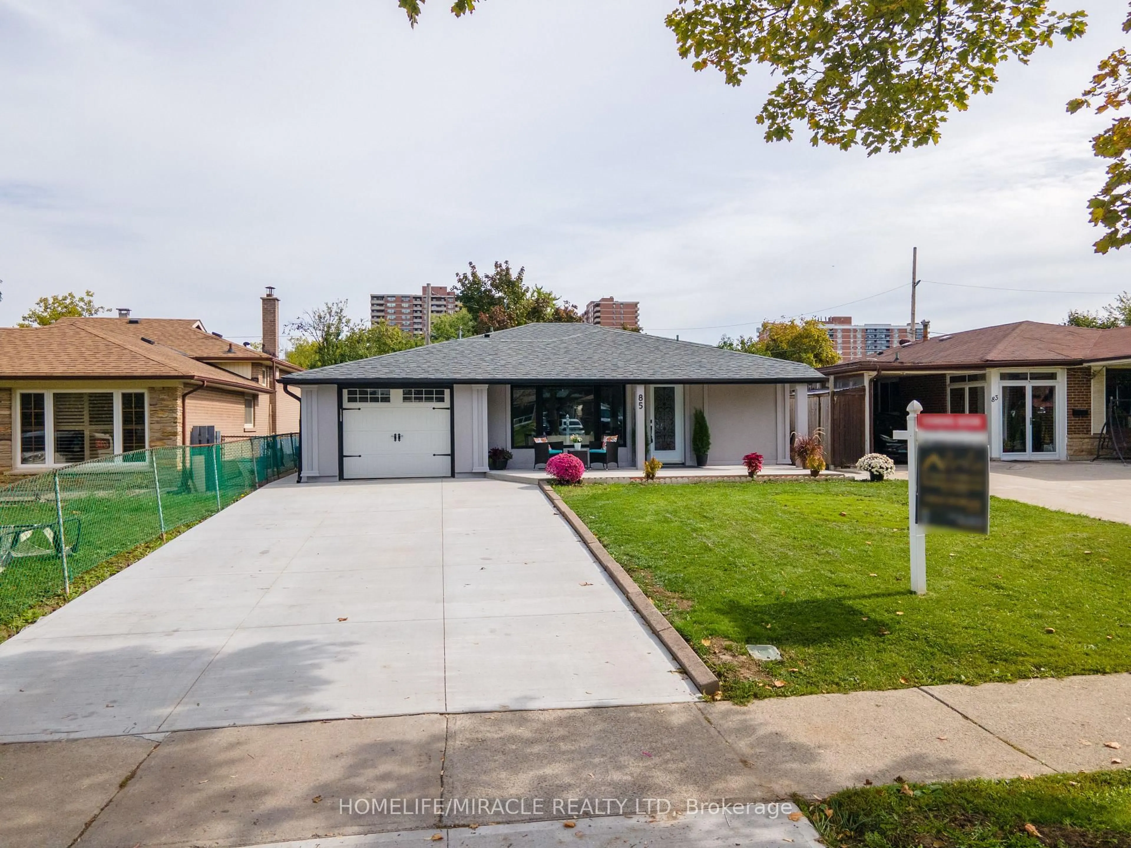 A pic from outside/outdoor area/front of a property/back of a property/a pic from drone, street for 85 Silverstone Dr, Toronto Ontario M9V 3G4