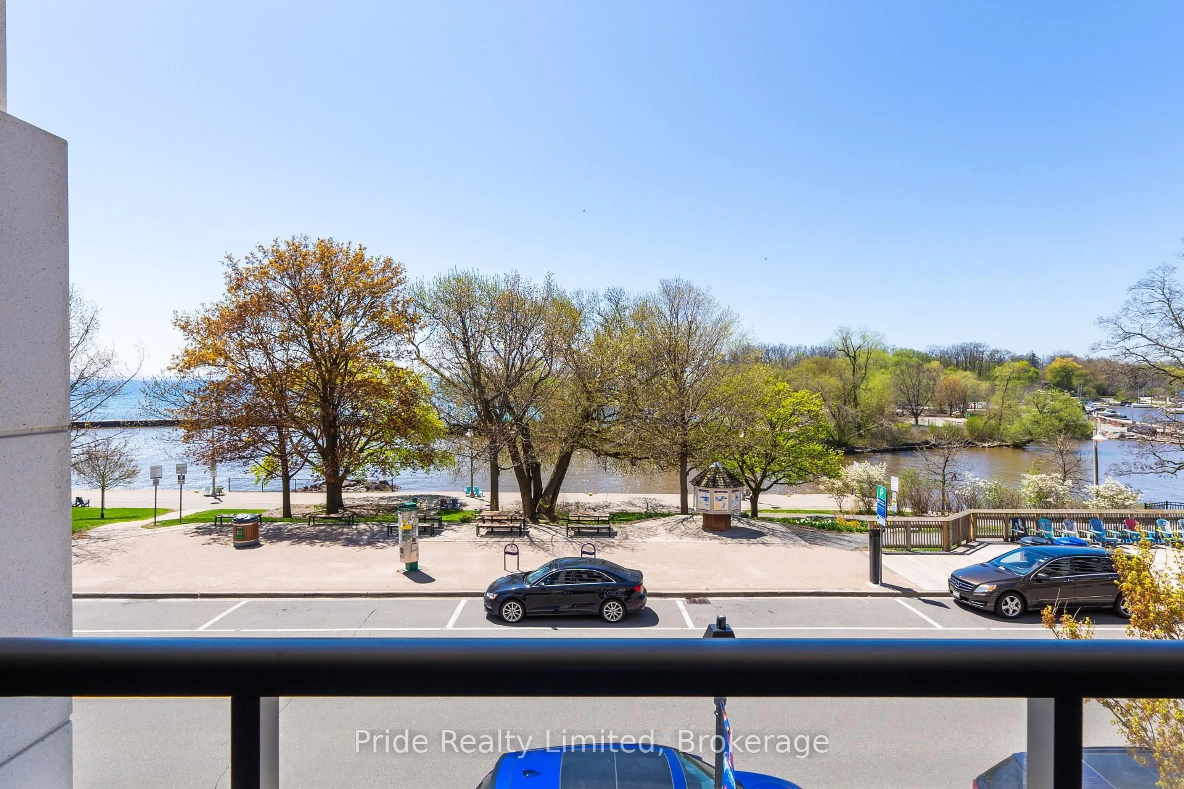 Balcony in the apartment, water/lake/river/ocean view for 11 Bronte Rd #210, Oakville Ontario L6L 0E1