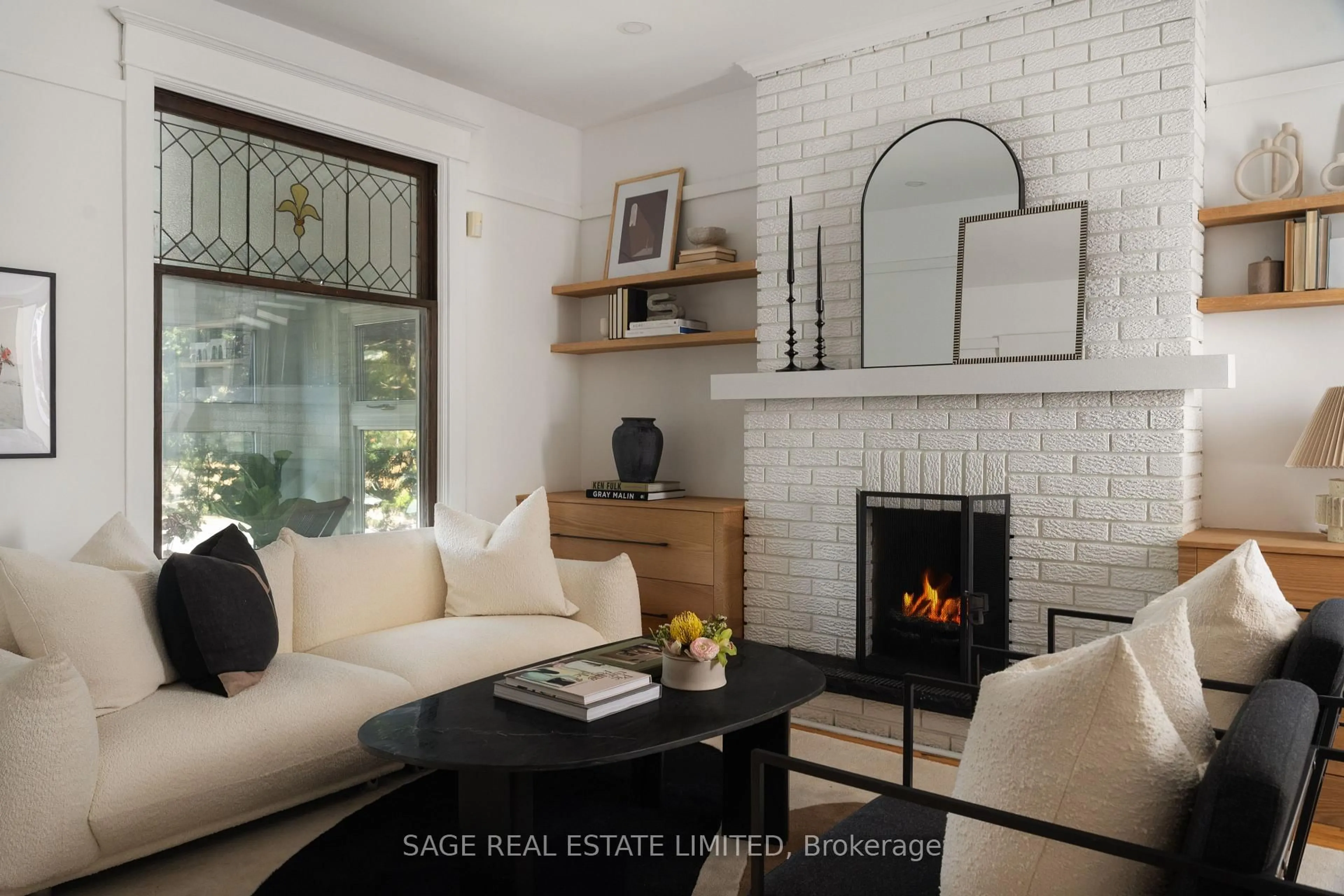 Living room with furniture, unknown for 883 Shaw St, Toronto Ontario M6G 3M3