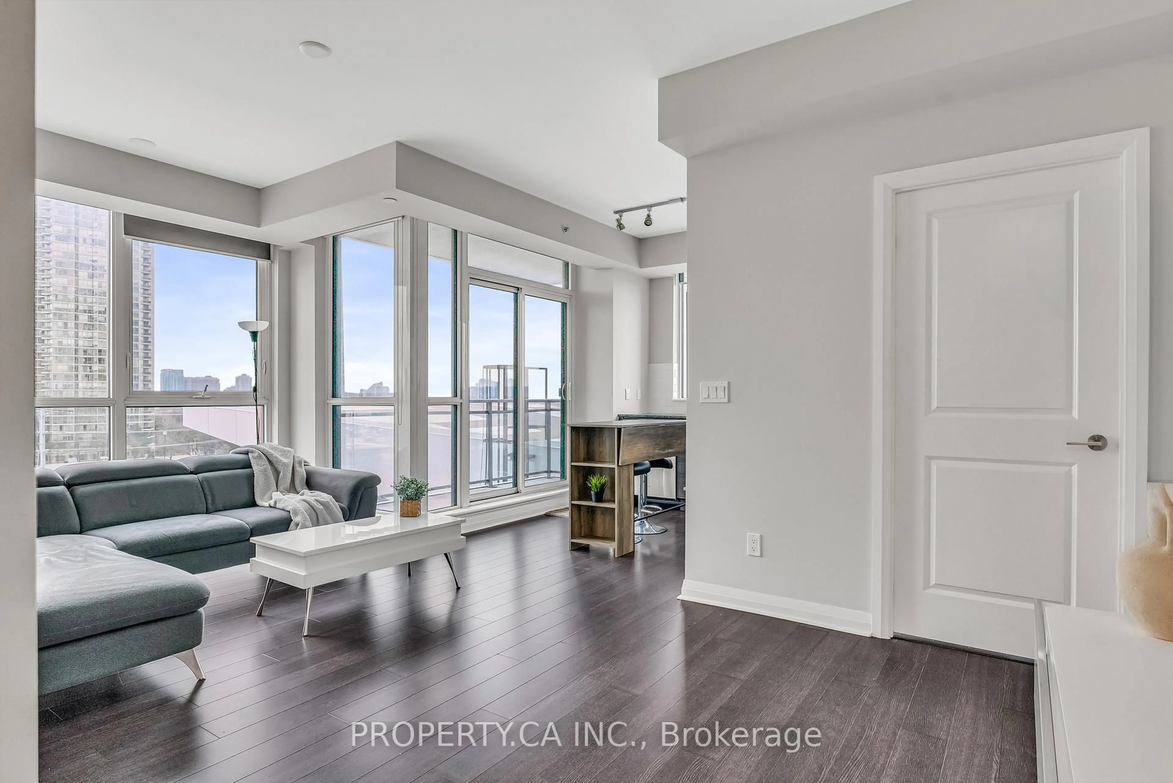 Unknown for 55 Eglinton Ave #609, Mississauga Ontario L5R 0E4