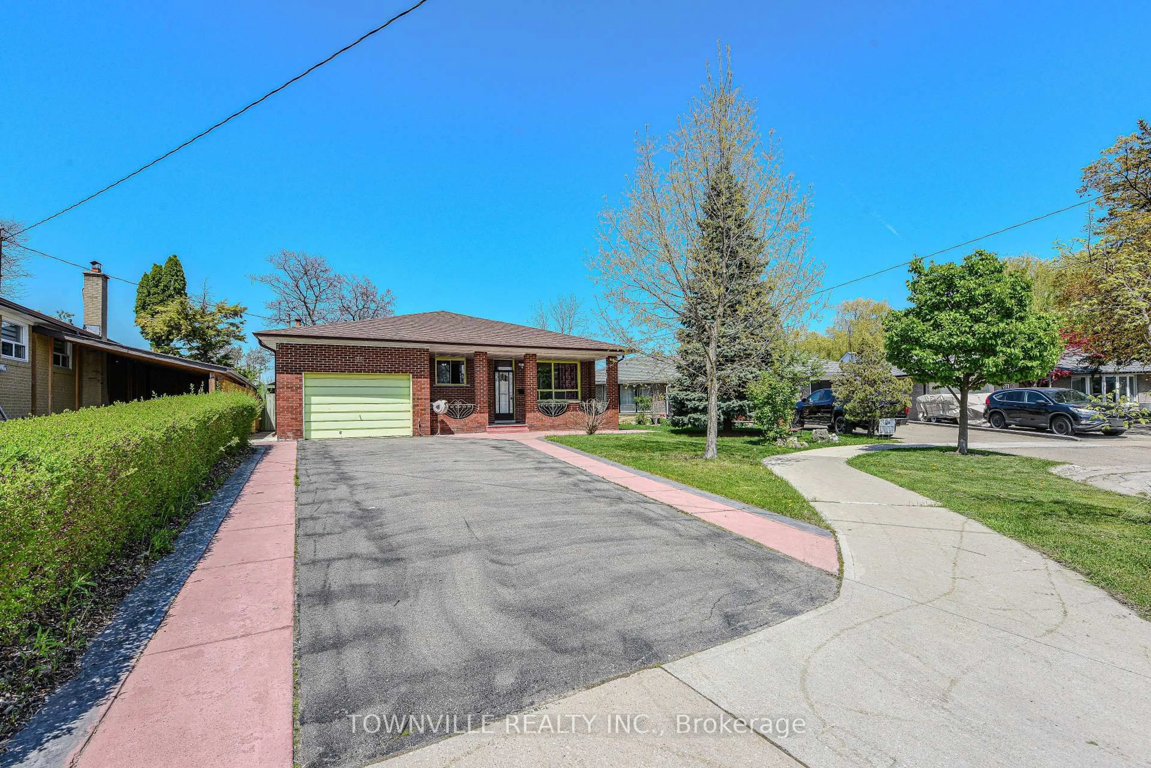 Unknown for 35 Taysham Cres, Toronto Ontario M9V 1X1
