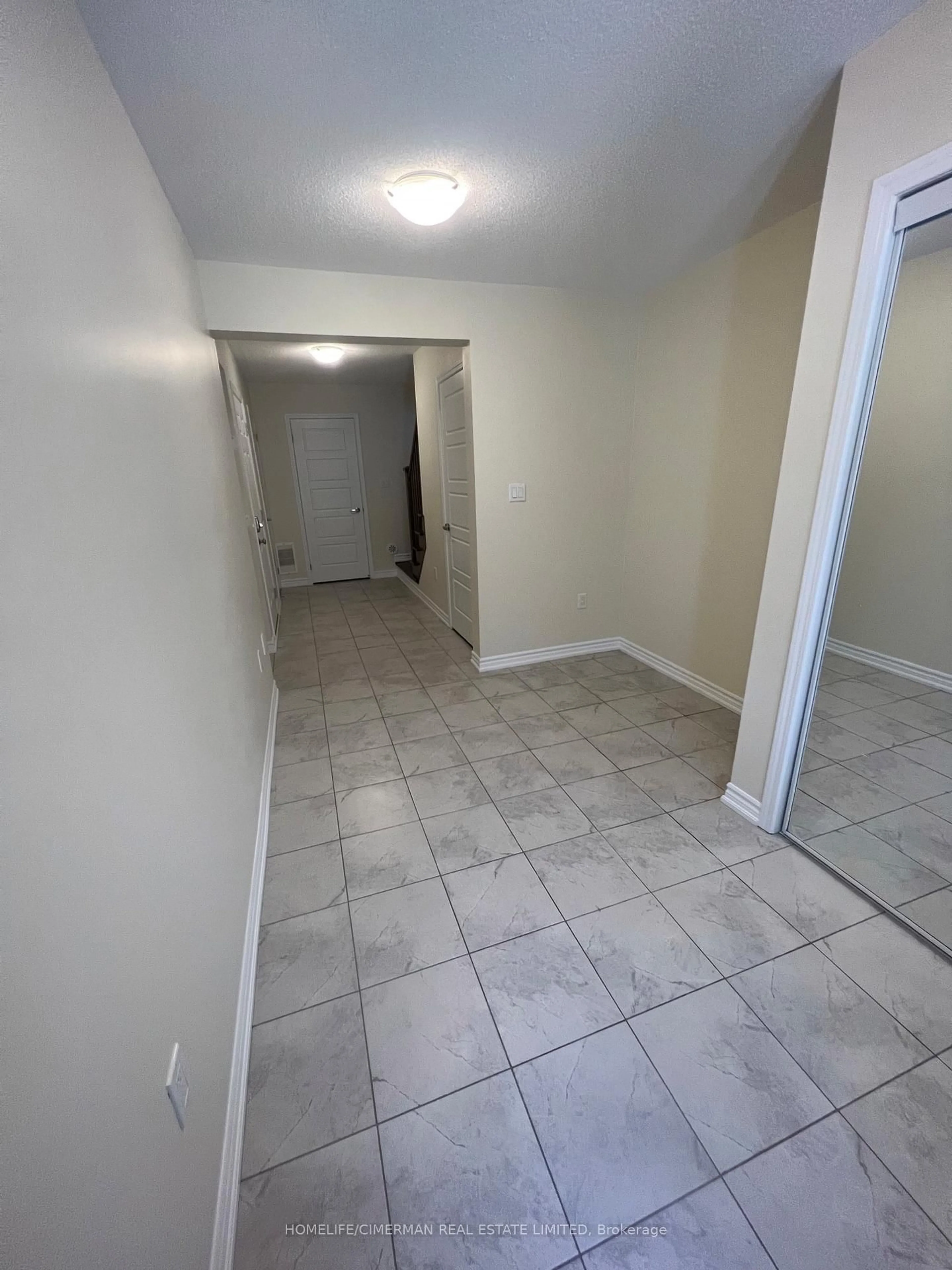 A pic of a room for 107 Lemieux Crt, Milton Ontario L9E 1E9