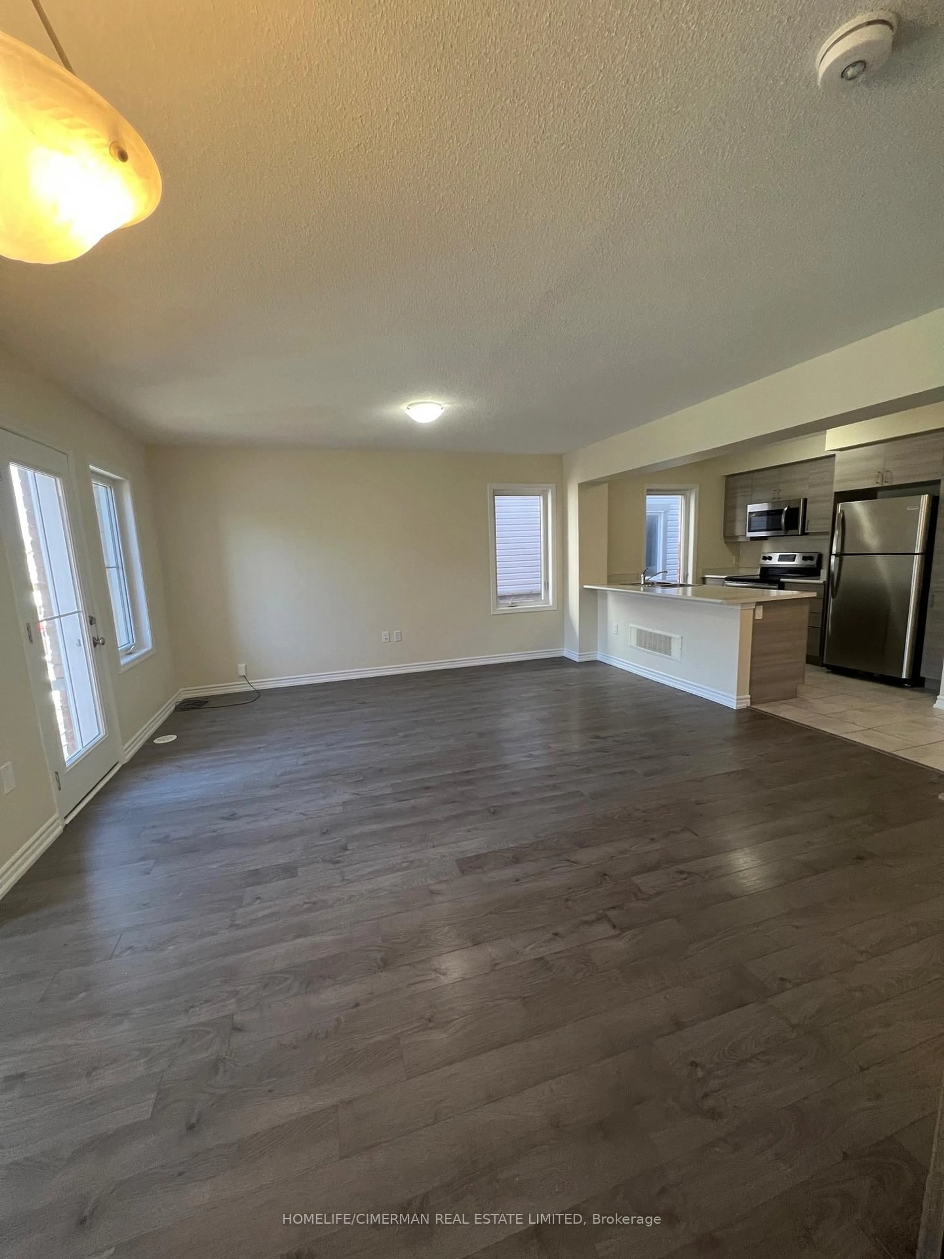 A pic of a room for 107 Lemieux Crt, Milton Ontario L9E 1E9