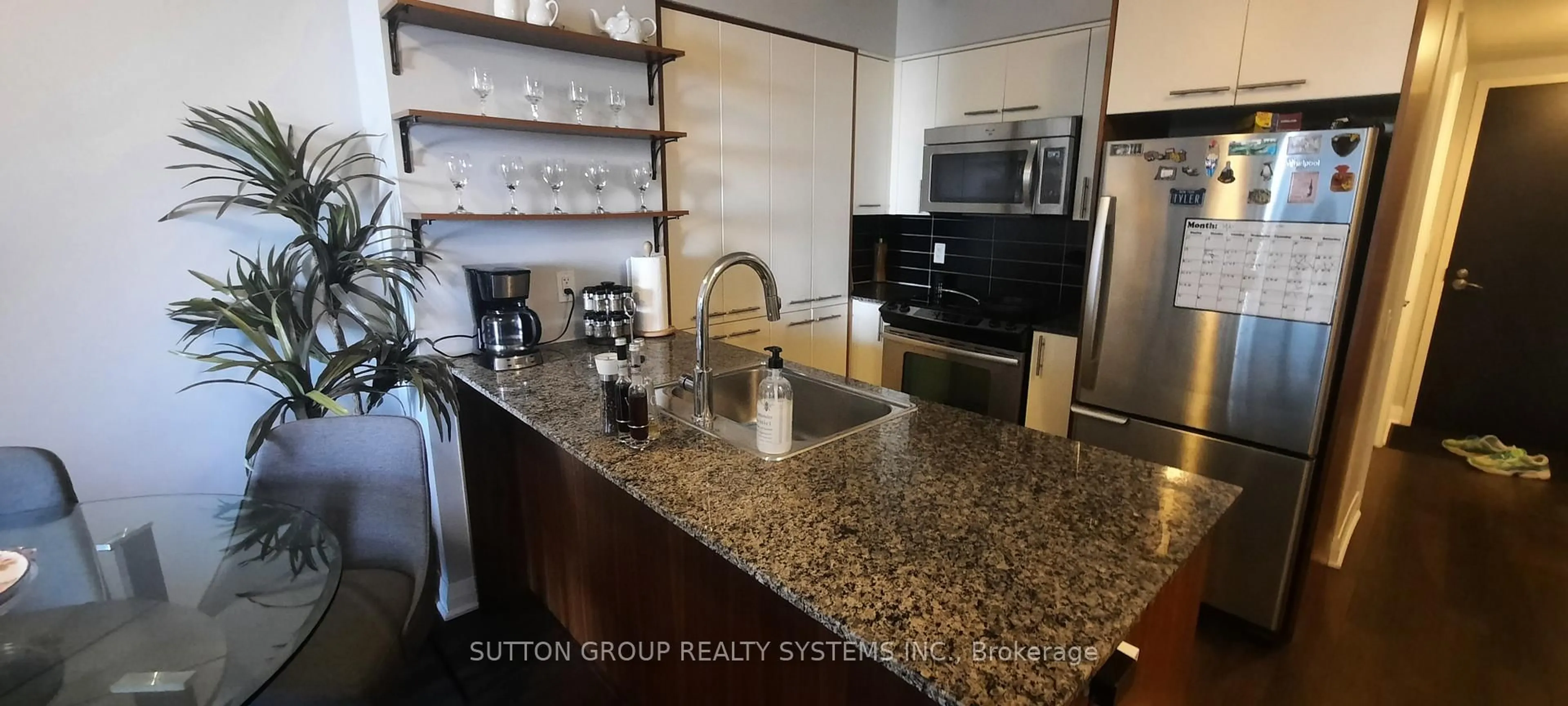 Unknown for 5 Valhalla Inn Rd #1605, Toronto Ontario M9B 0B1