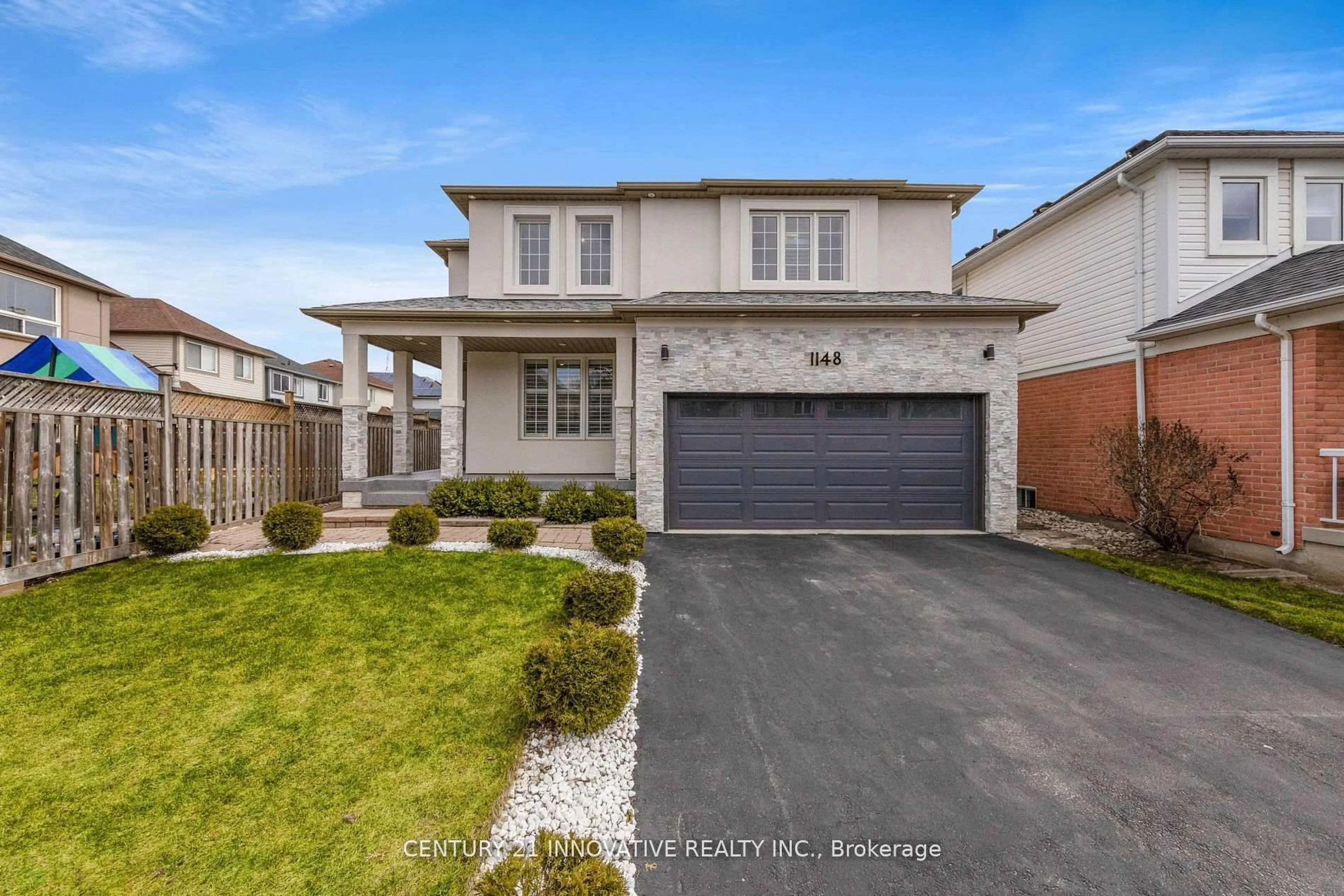 A pic from outside/outdoor area/front of a property/back of a property/a pic from drone, street for 1148 Zimmerman Cres, Milton Ontario L9T 5T2